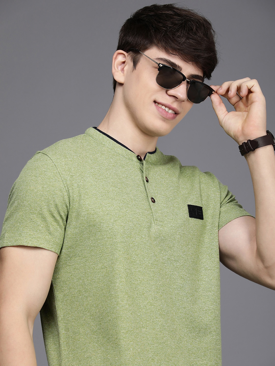 

Allen Solly Men Henley Neck Applique Slim Fit Pure Cotton T-shirt, Olive