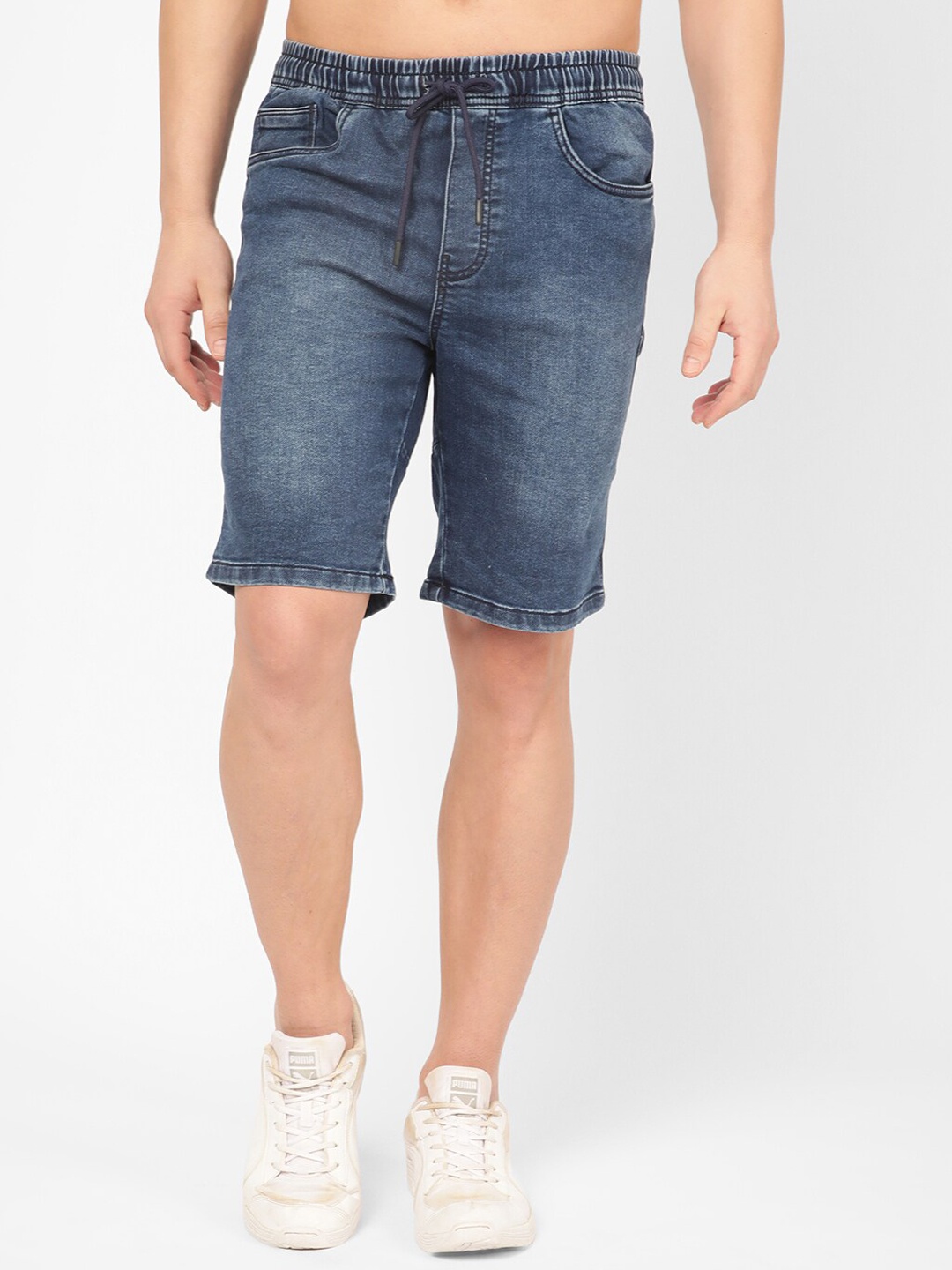 

R&B Men Mid-Rise Knee Length Washed Denim Shorts, Blue