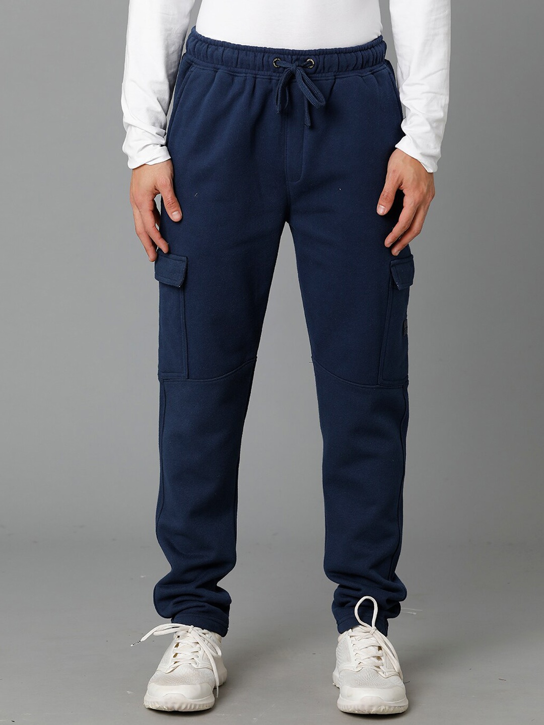 

Voi Jeans Men Comfort Fit Mid-Rise Track Pants, Navy blue