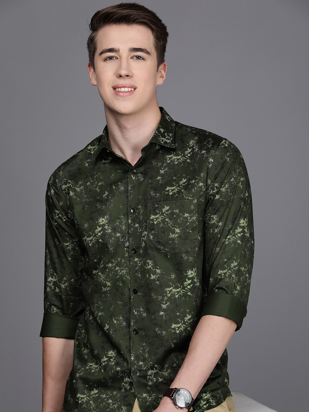 

Allen Solly Men Slim Fit Opaque Printed Pure Cotton Casual Shirt, Olive
