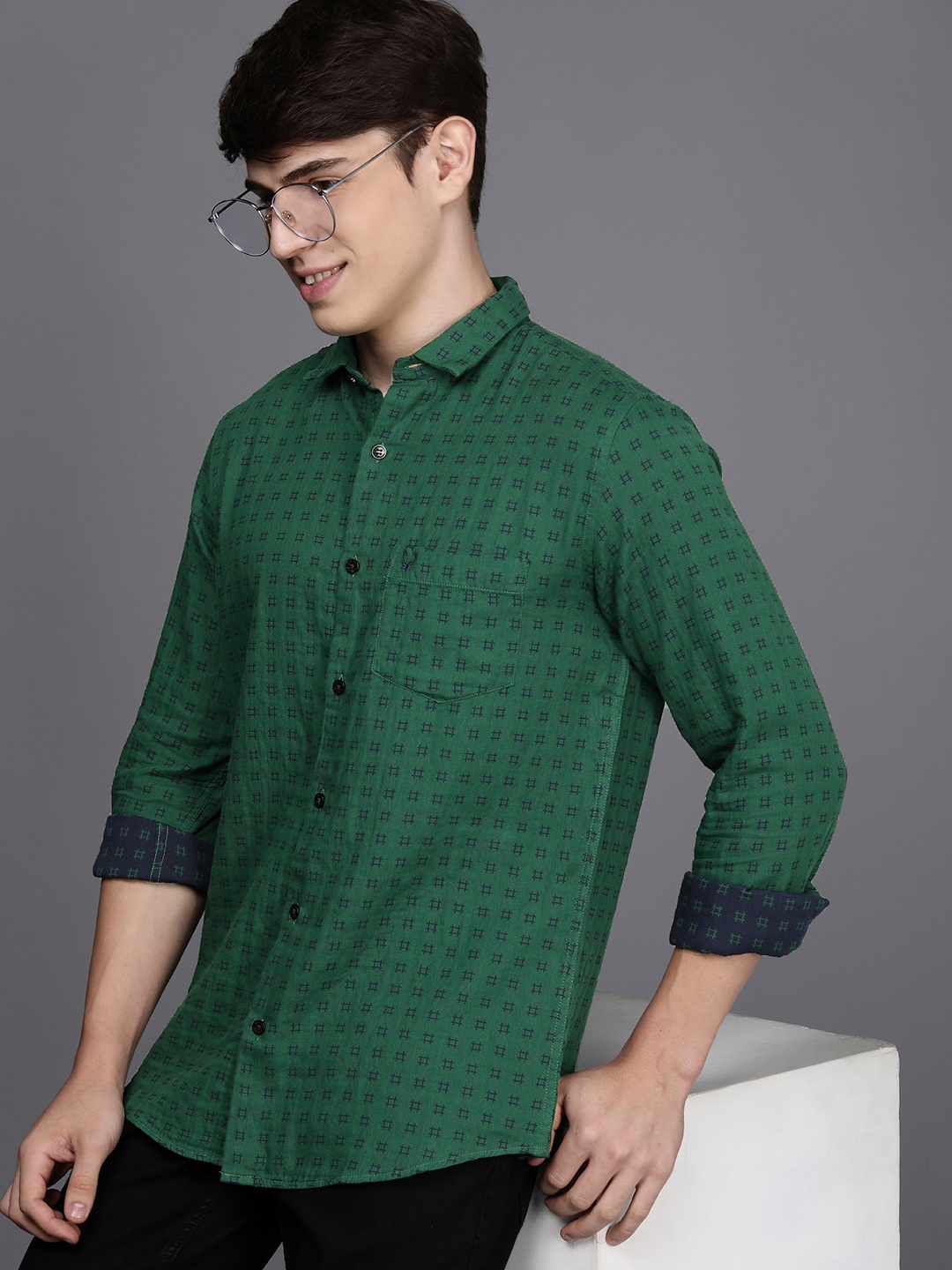 

Allen Solly Men Slim Fit Opaque Printed Pure Cotton Casual Shirt, Green