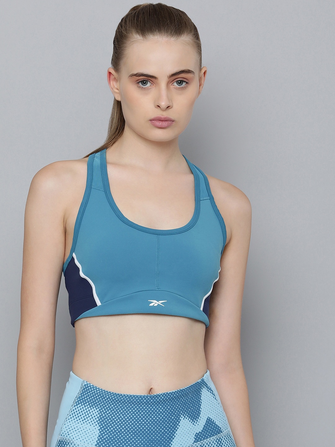 

Reebok Colourblocked Full Coverage Lightly Padded Workout Bra, Blue