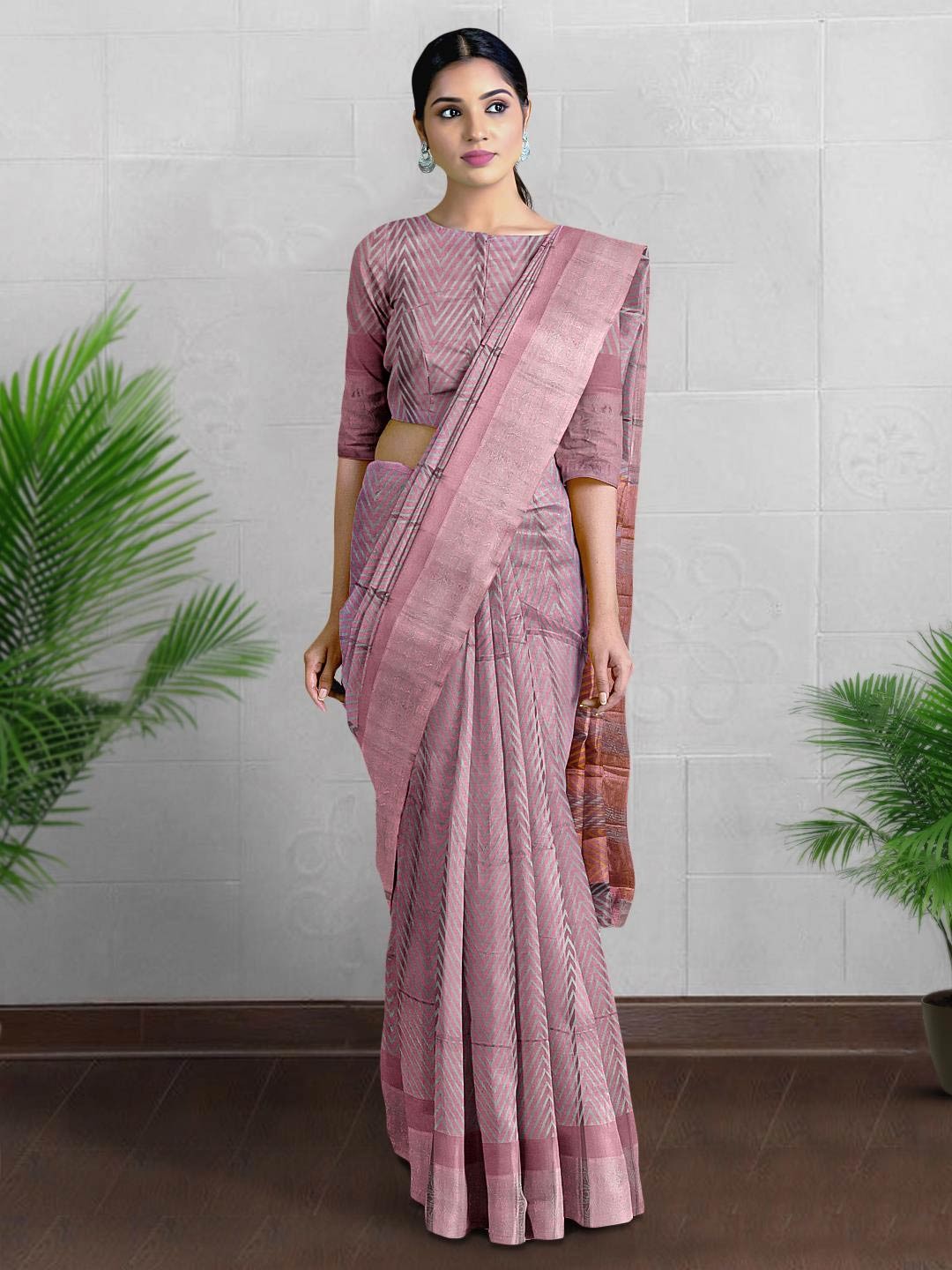 

Kalamandir Geometric Woven Design Saree, Grey