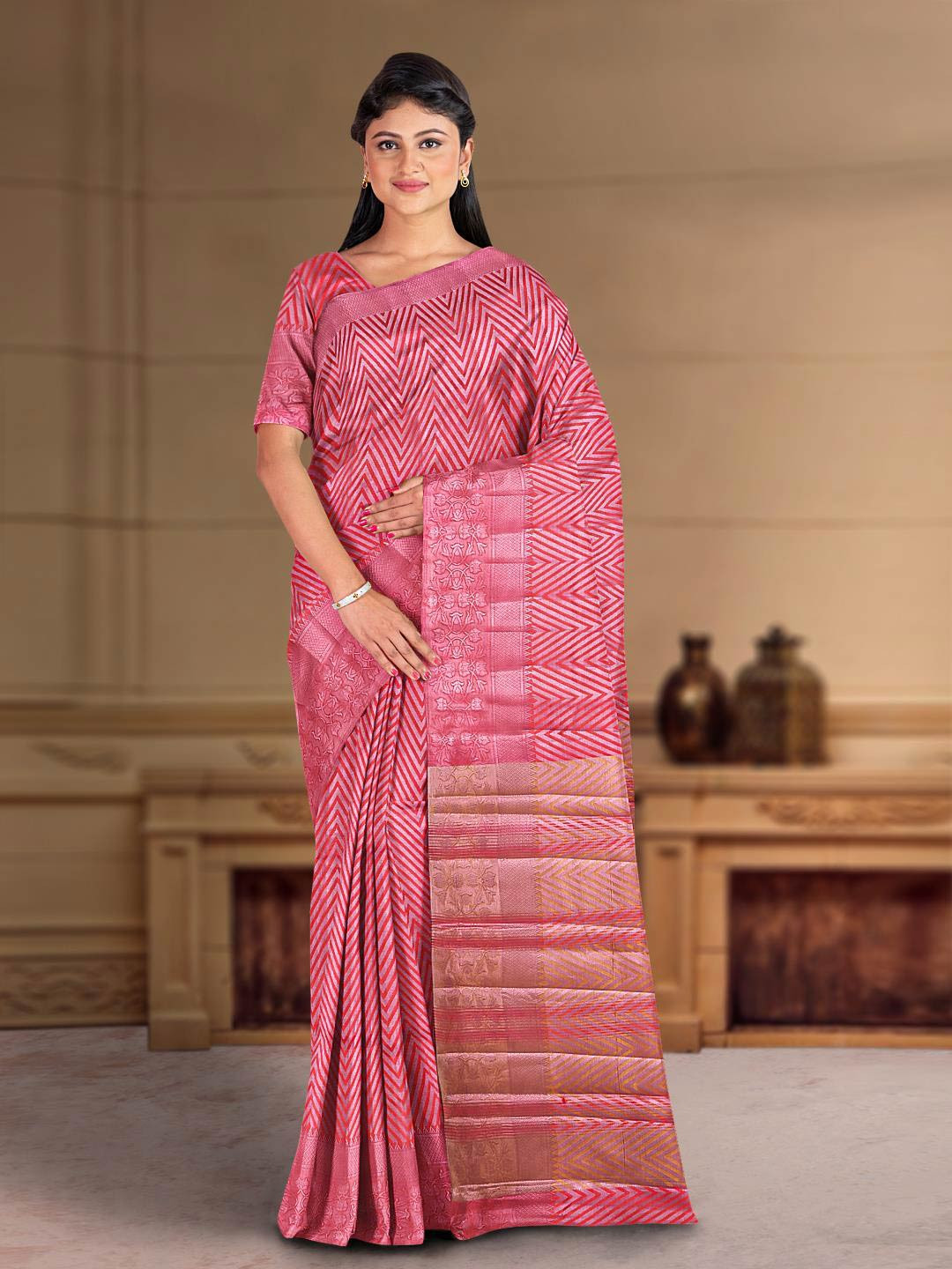 

Kalamandir Geometric Woven Design Saree, Red