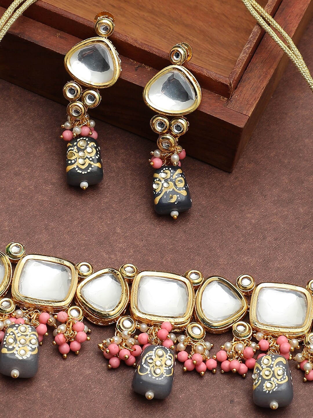 

SOHI Gold-Plated Kundan Studded Jewellery Set