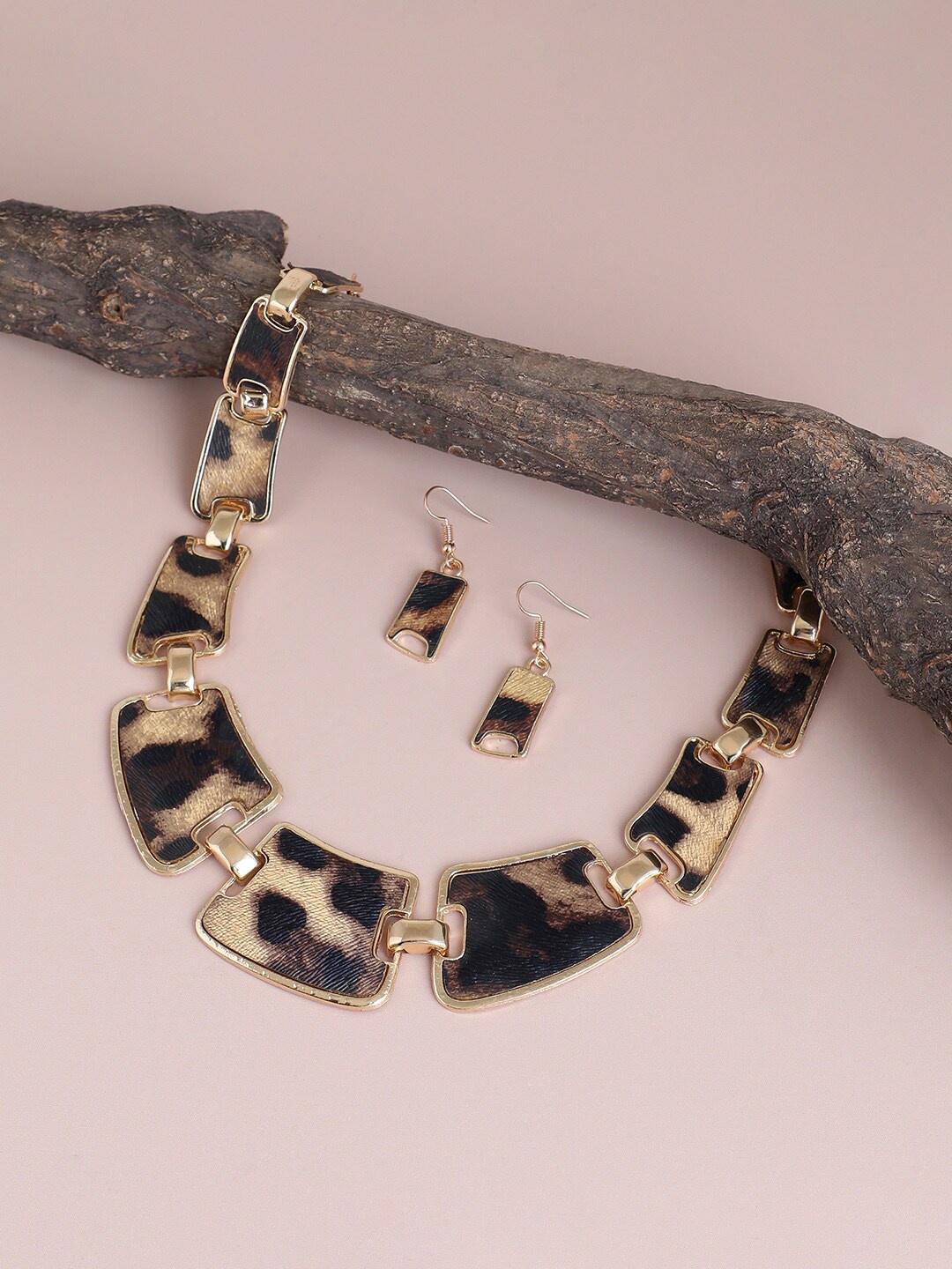 

SOHI Gold-Plated Animal Print Enamelled Necklace & Earrings