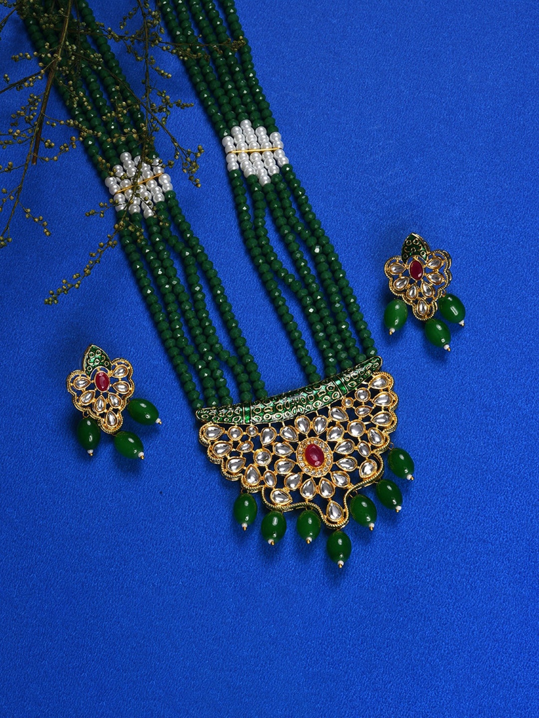 

SOHI Gold-Plated Kundan-Studded & Beaded Necklace & Earrings