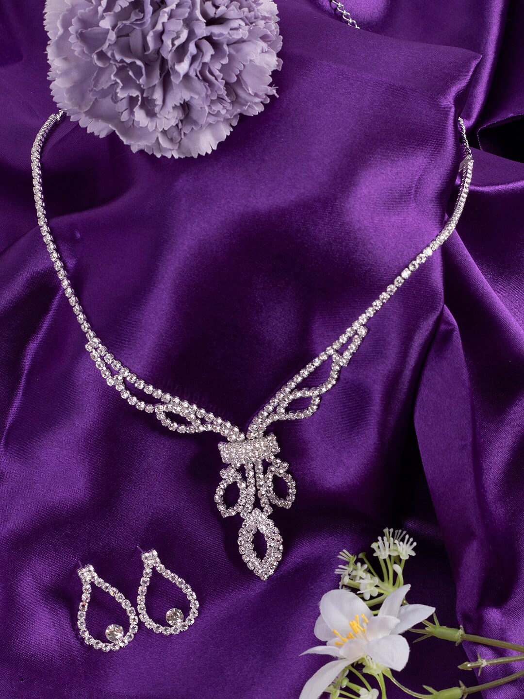 

SOHI Silver-Plated Stone-Studded & Beaded Jewellery Set