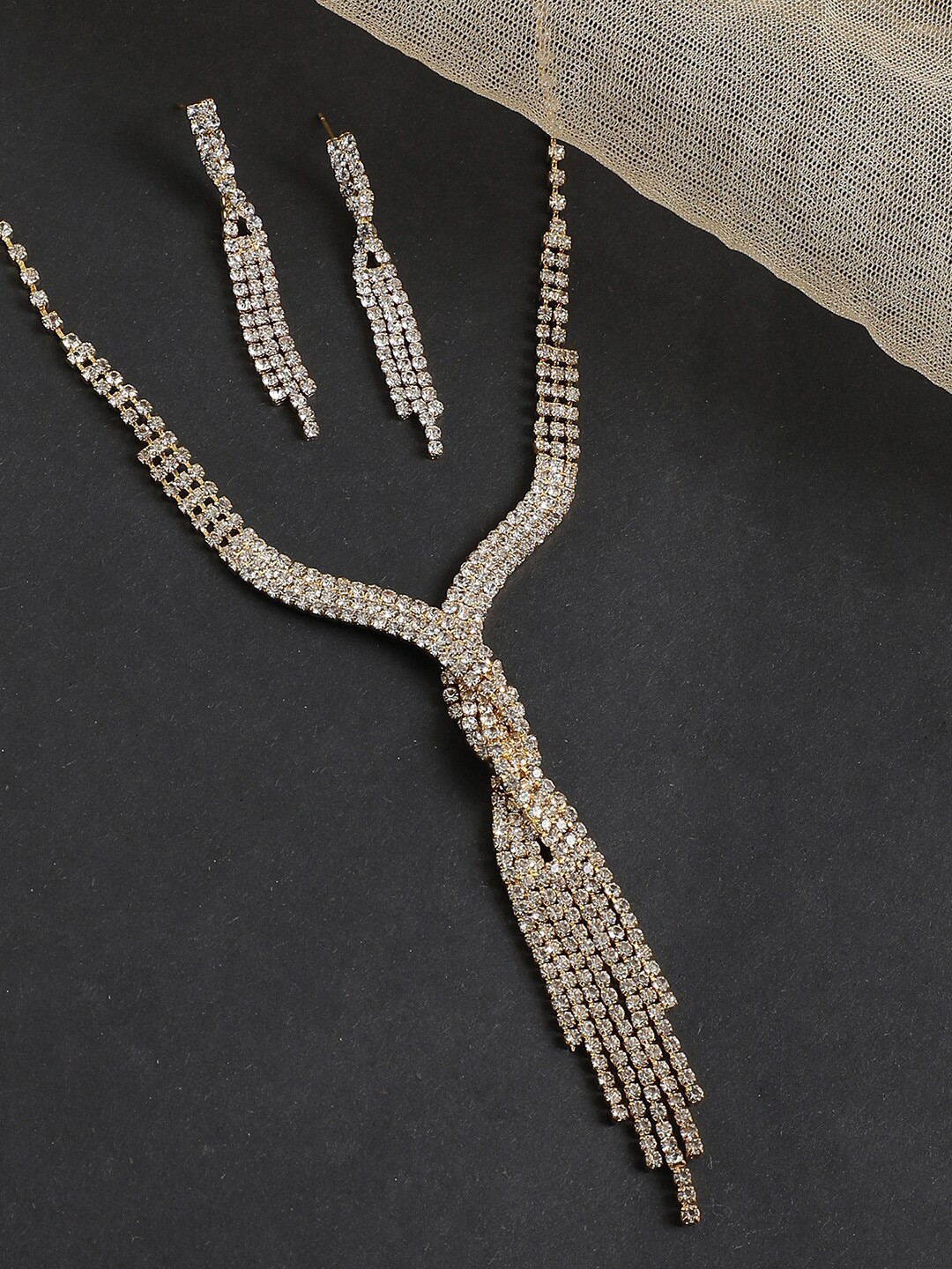 

SOHI Gold-Plated Stone-Studded Embellished Necklace & Earrings