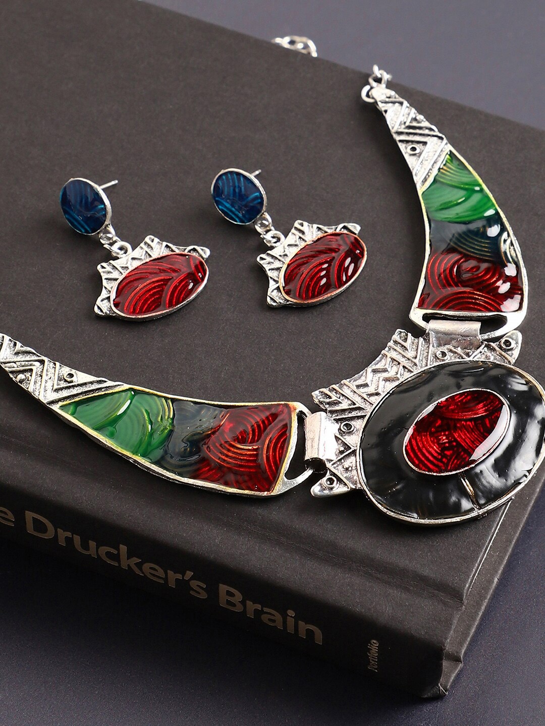 

SOHI Silver-toned Stone-Studded Jewellery Set