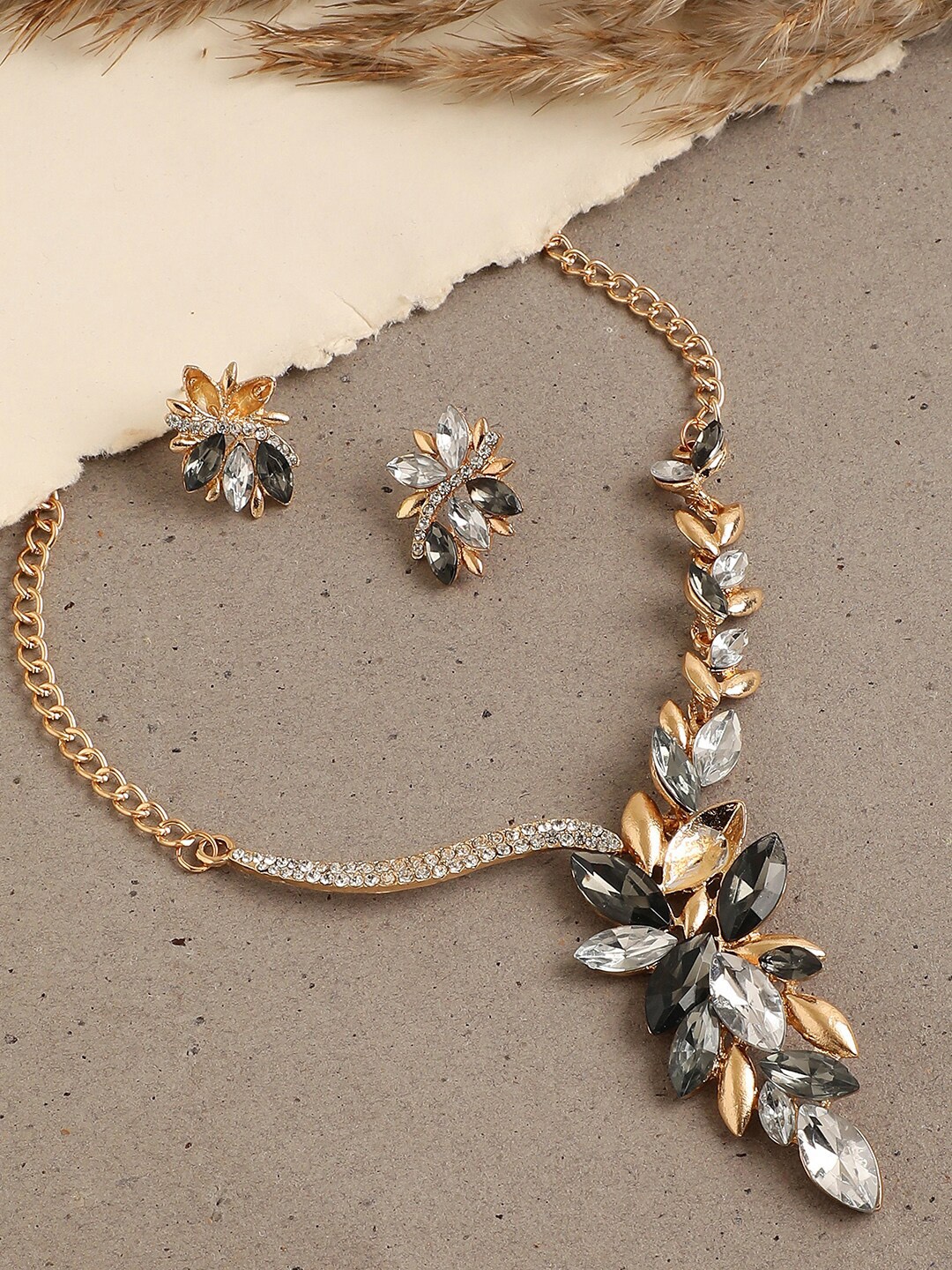 

SOHI Gold-Plated Stone-Studded Jewellery Set