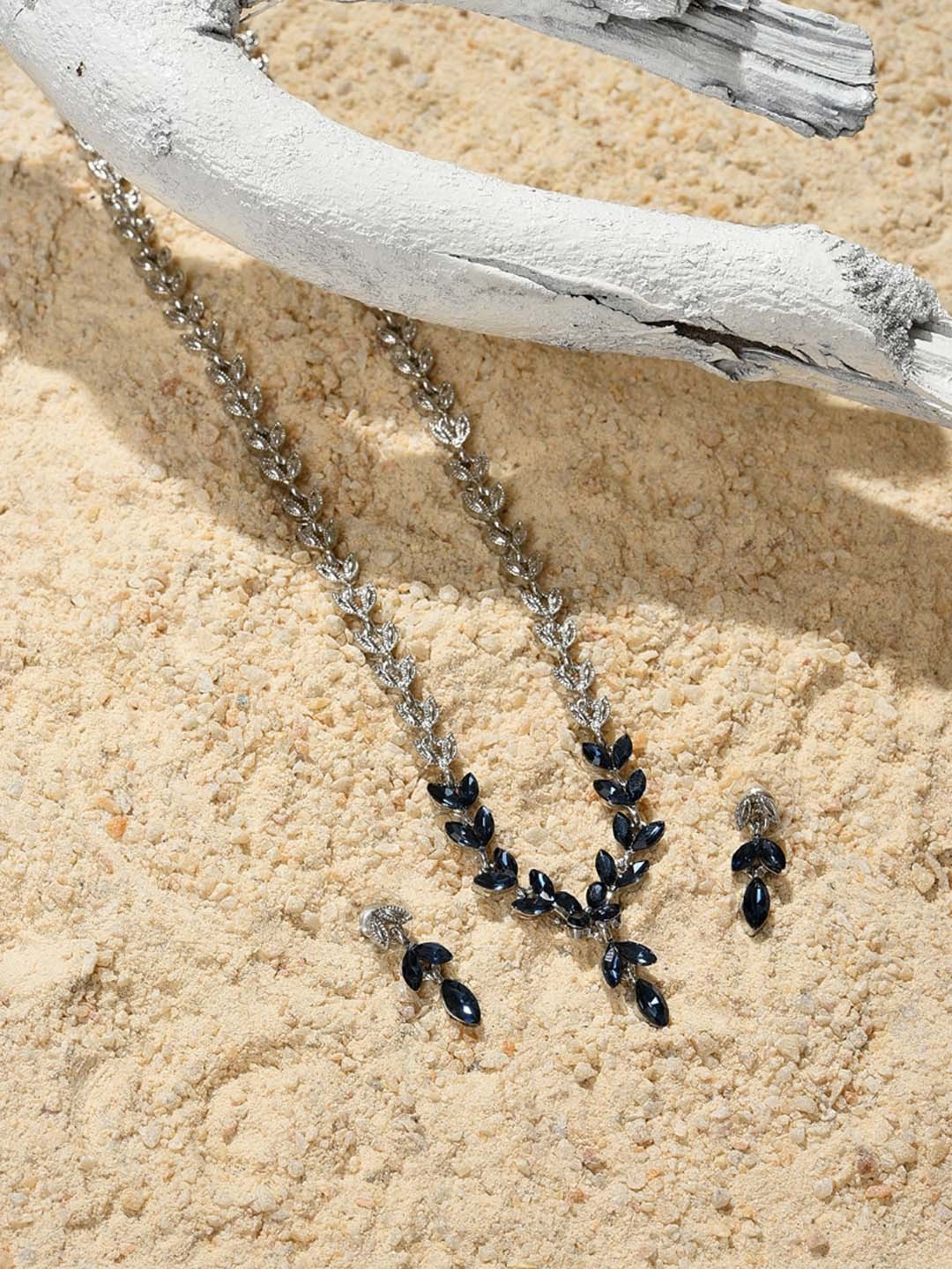 

SOHI Silver-Plated Stone Studded & Beaded Necklace & Earrings