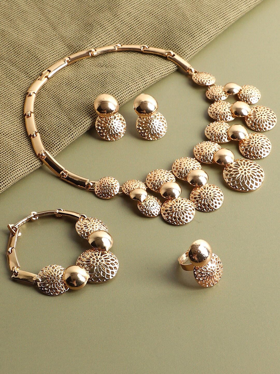 

SOHI Gold-Plated Textured Detail Jewellery Set