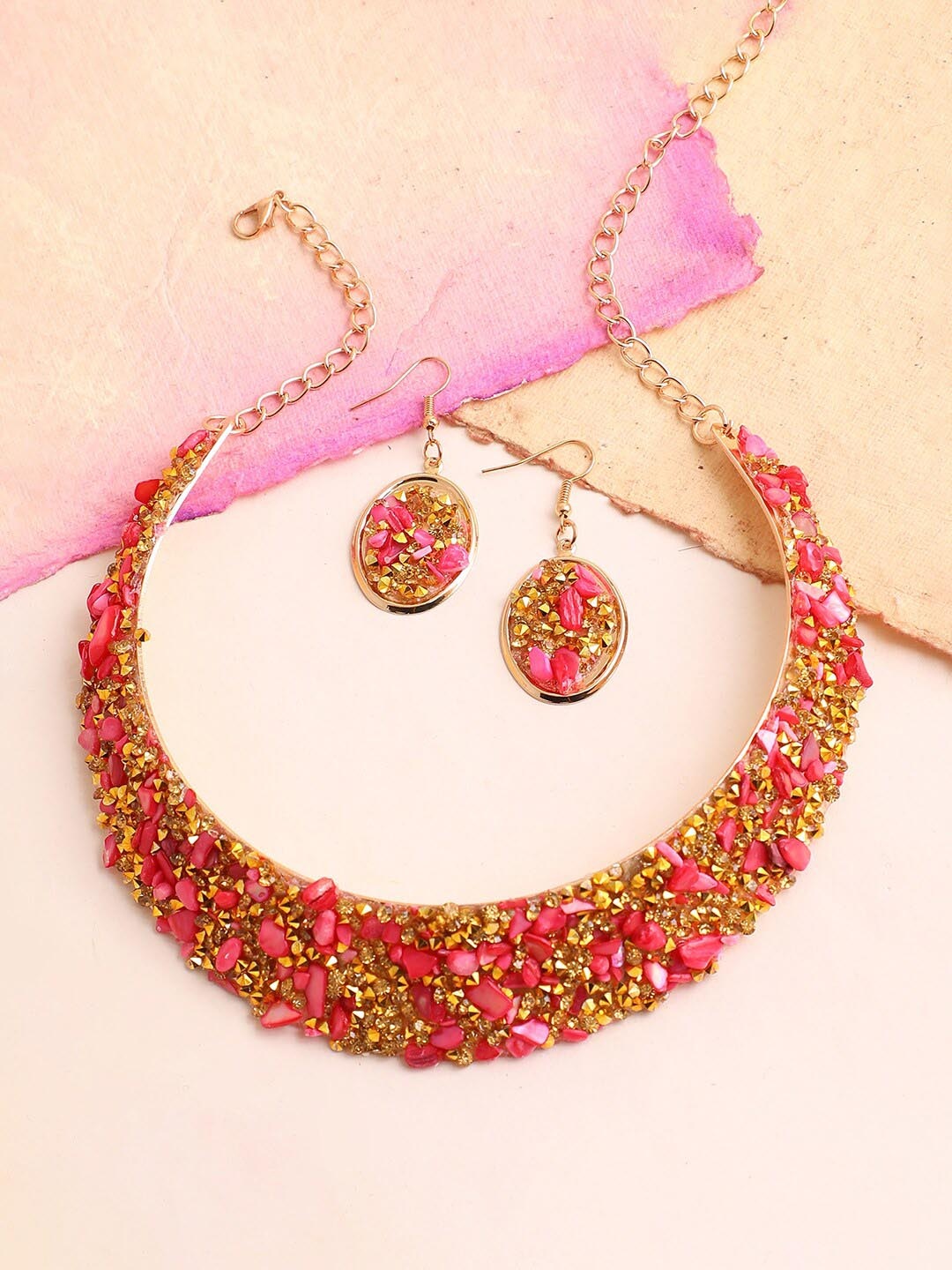 

SOHI Gold-Plated Stones Studded Necklace & Earrings