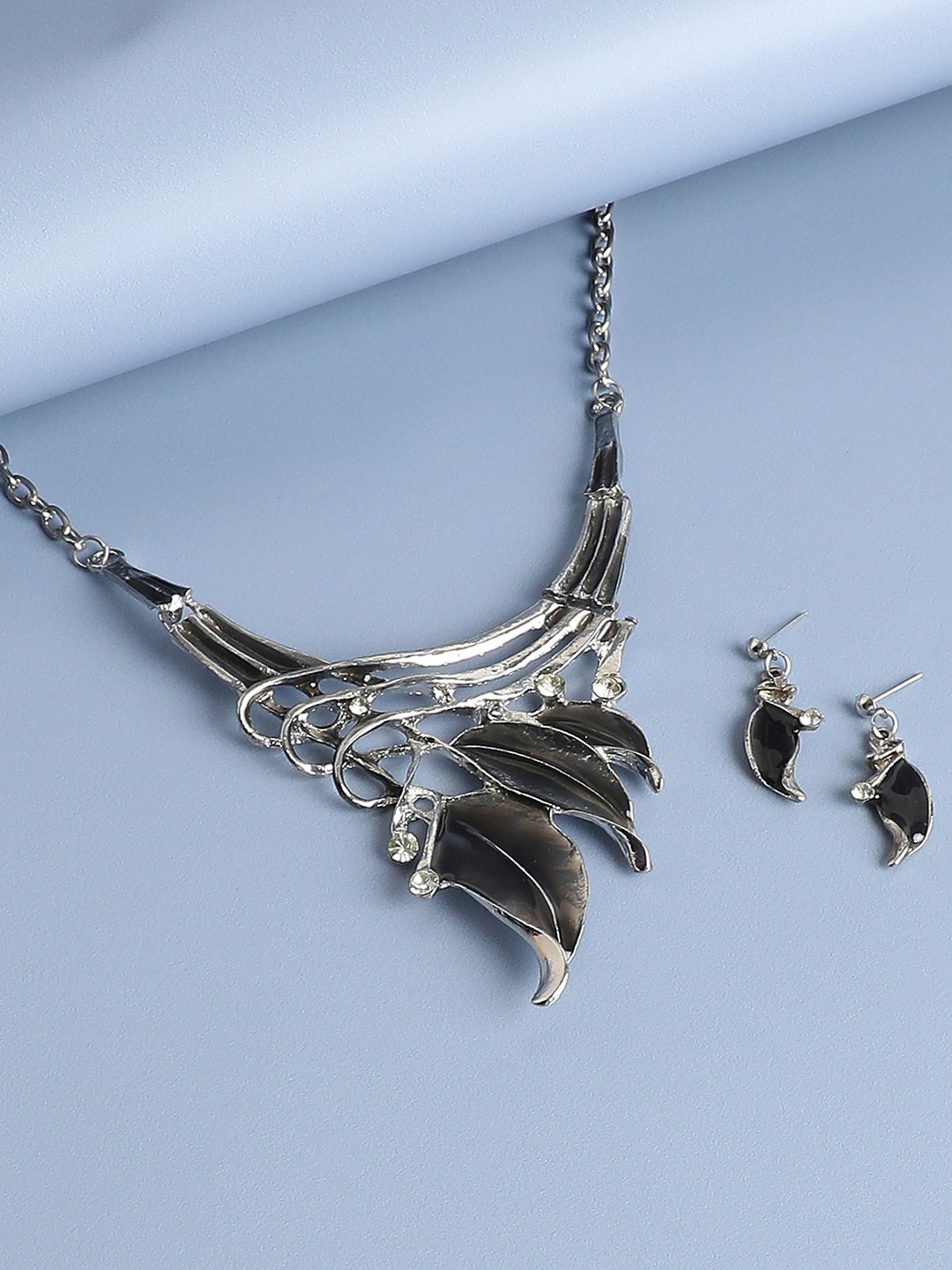 

SOHI Silver-Plated Stone Studded Necklace & Earrings