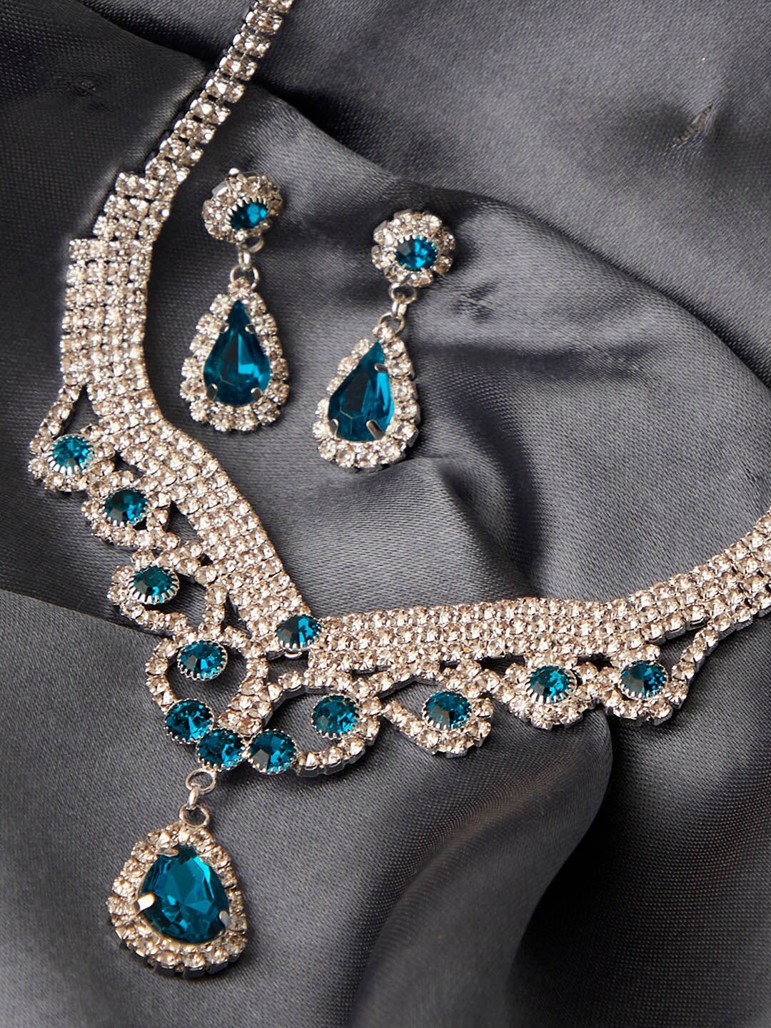 

SOHI Silver-Plated Stone-Studded Jewellery Set