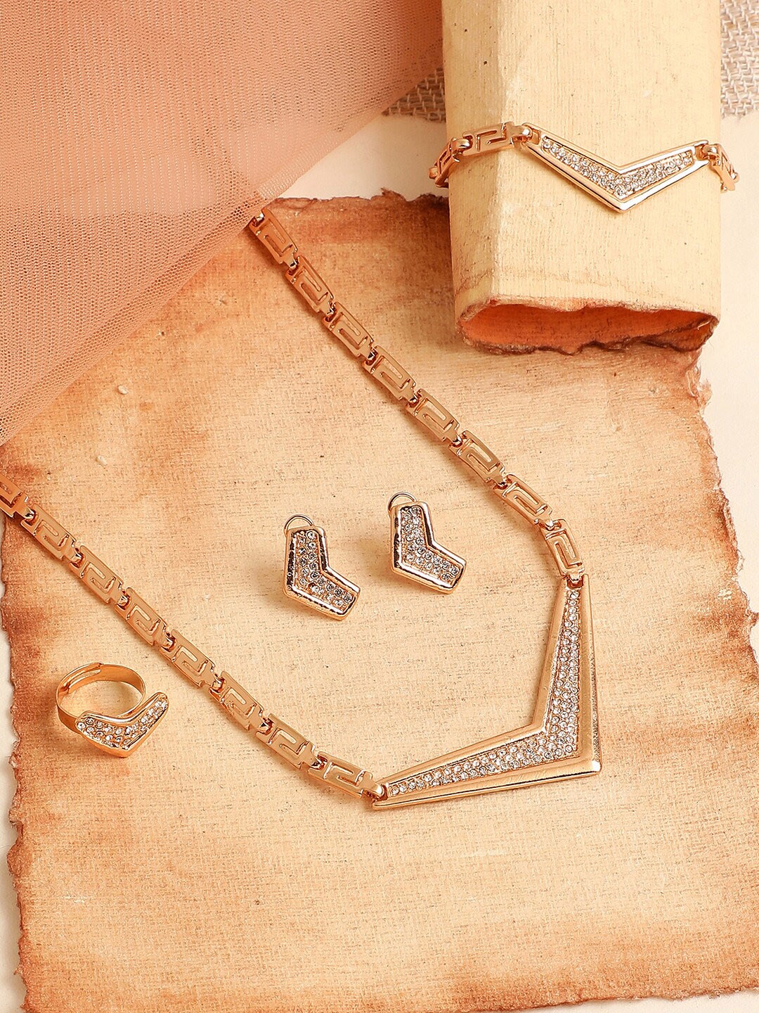 

SOHI Gold-Plated Stone Studded Jewellery Set