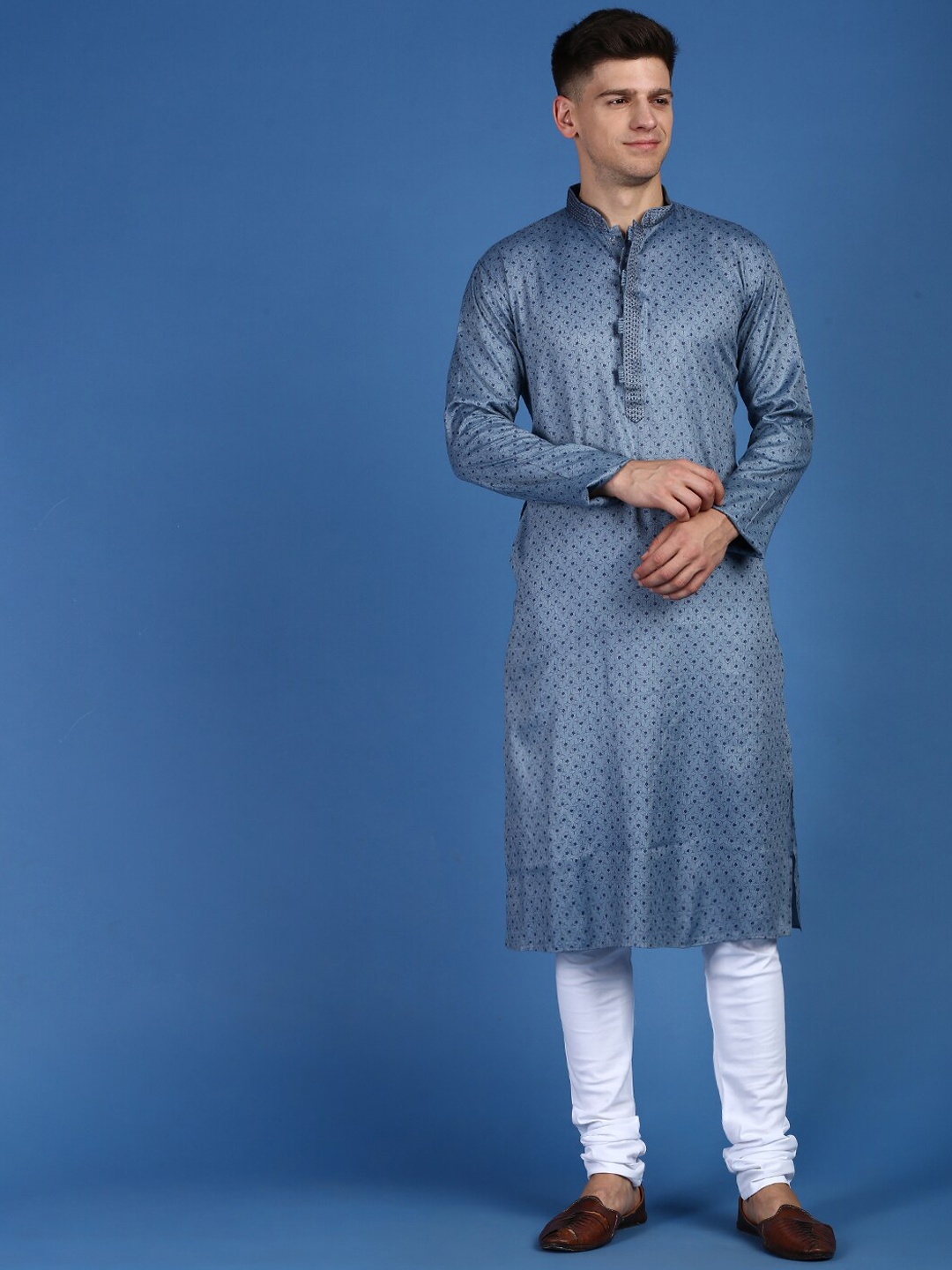 

Sanwara Ethnic Motifs Printed Thread Work Pure Cotton Kurta with Churidar, Blue