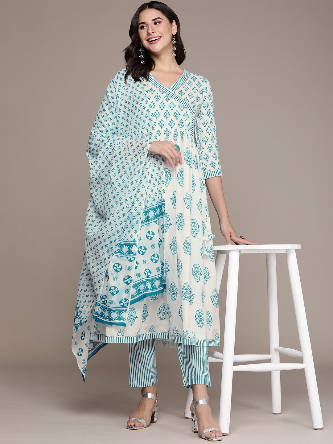 

Anouk Women Floral Printed Angrakha Gotta Patti Cotton Kurta with Trousers & Dupatta, White