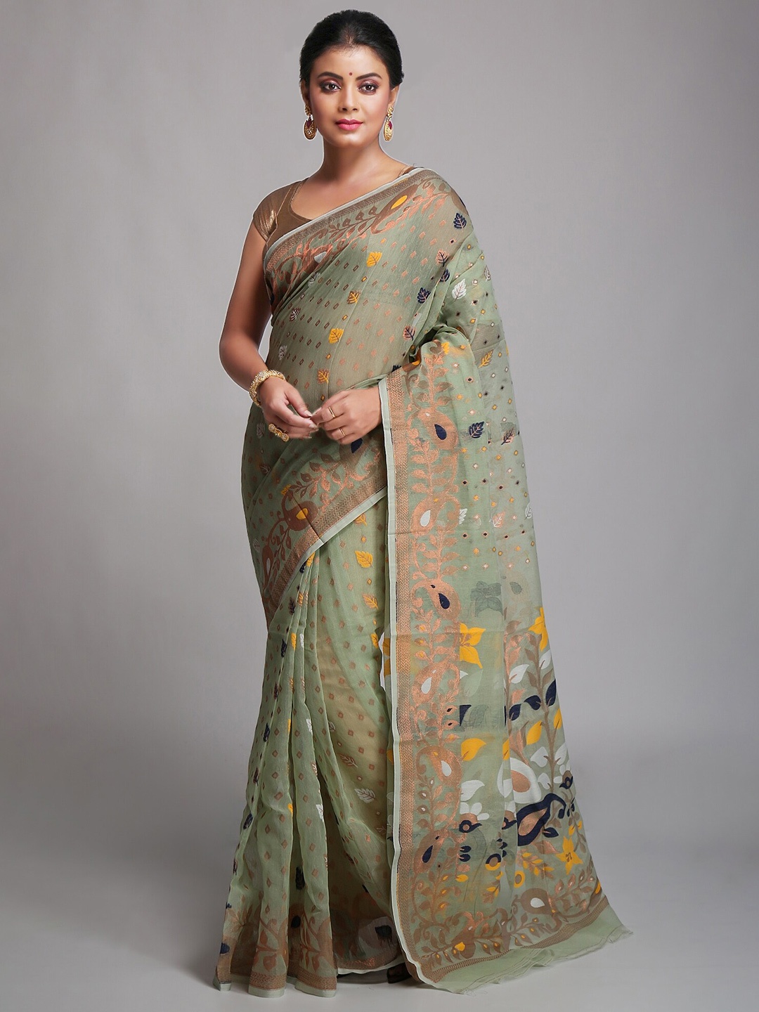 

WoodenTant Woven Design Silk Cotton Jamdani Saree, Green