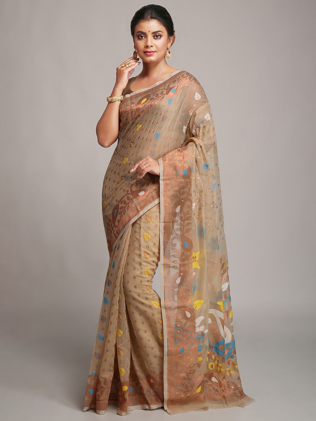 

WoodenTant Woven Design Silk Cotton Jamdani Saree, Beige