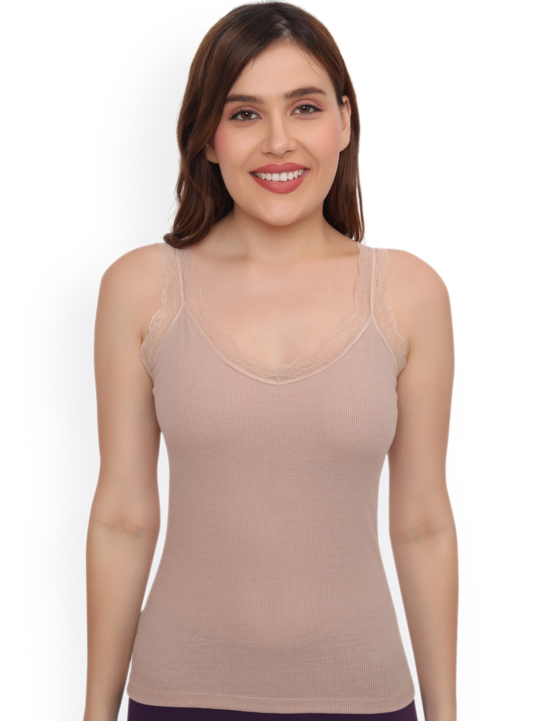 

PLUMBURY Padded Seamless Lace Trim Camisole With Removable Pads, Beige