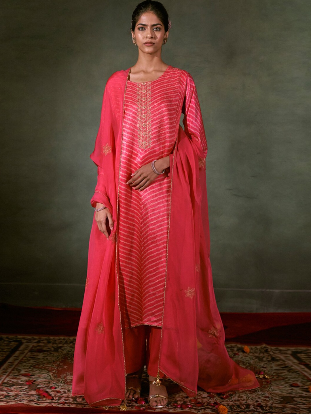 

Ganga Bandhani Printed Thread Work Linen Satin Kurta with Palazzos & Dupatta, Pink