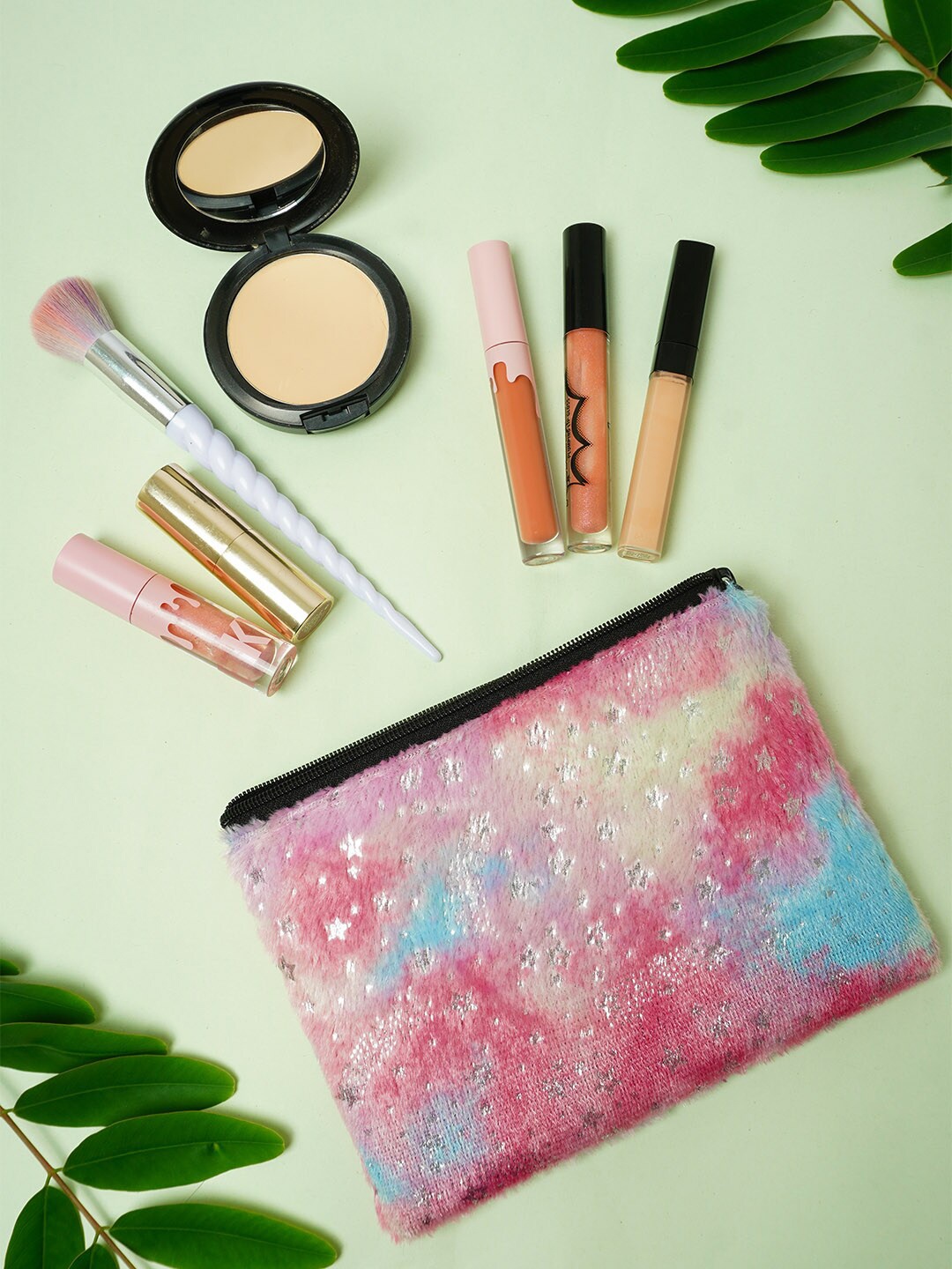 

Crazy Corner Printed Travel Fur Pouch, Pink