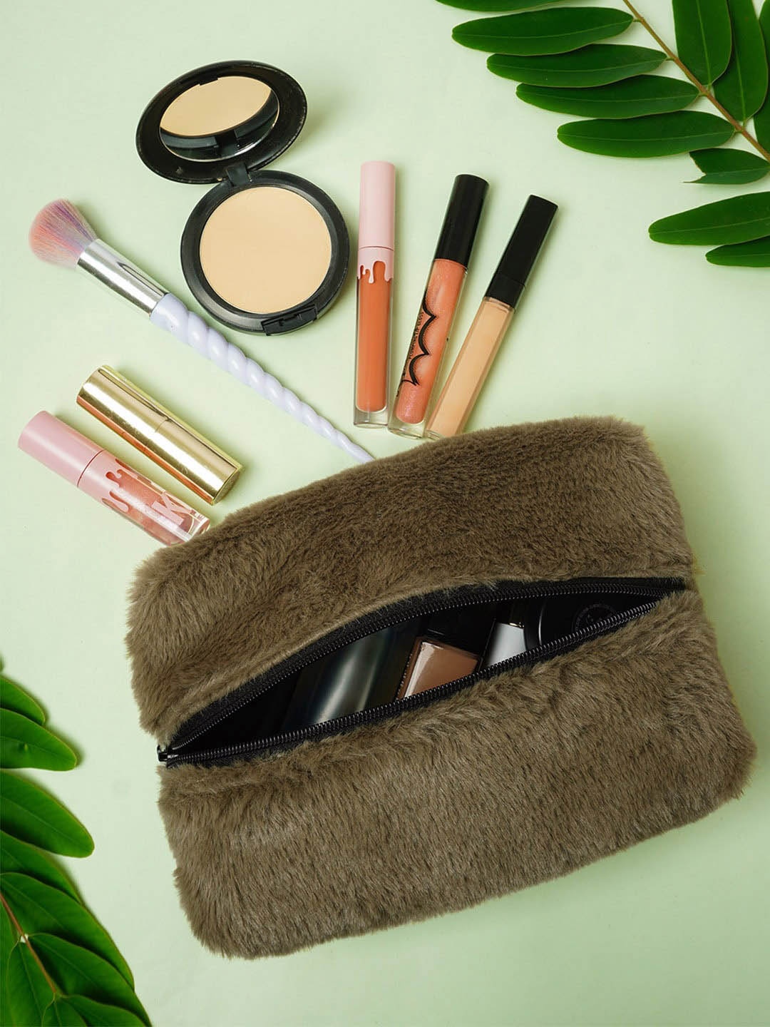 

Crazy Corner Textured Cosmetic Pouch, Brown