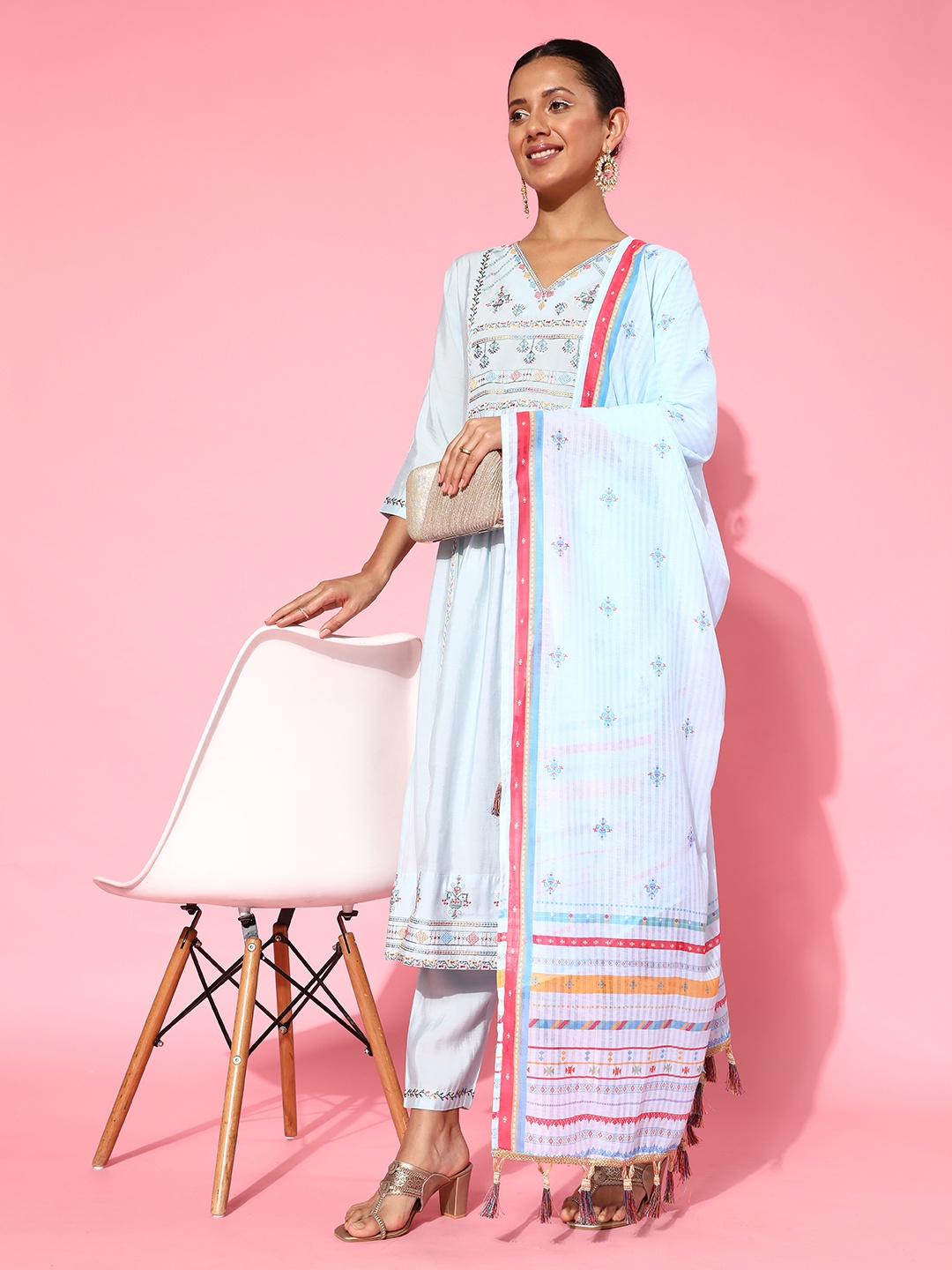 

Sangria Women Blue Ethnic Motifs Yoke Design Regular Thread Work Kurta with Trousers & With Dupatta