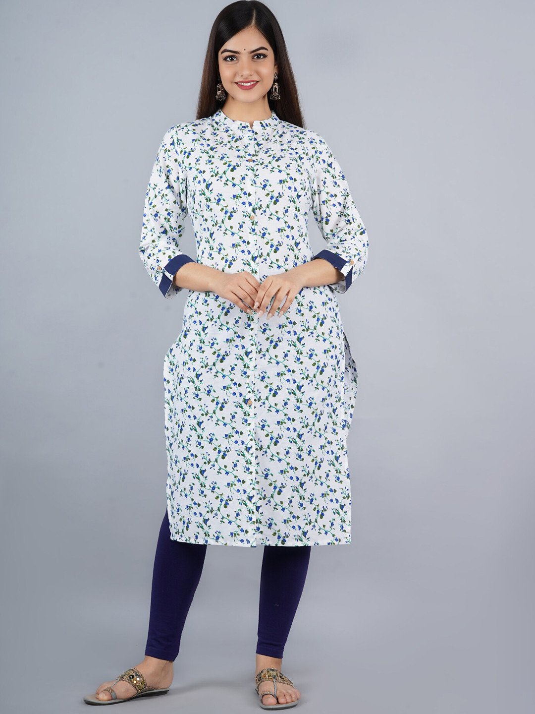 

Bachuu Floral Printed Mandarin Collar Roll-Up Sleeves Kurta, White