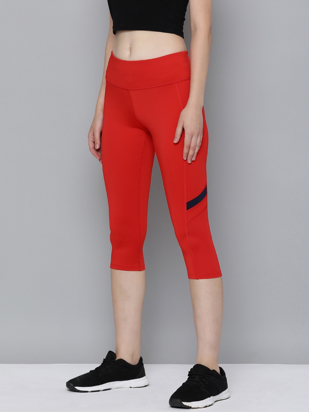

Reebok Women Solid Sports Capris, Red