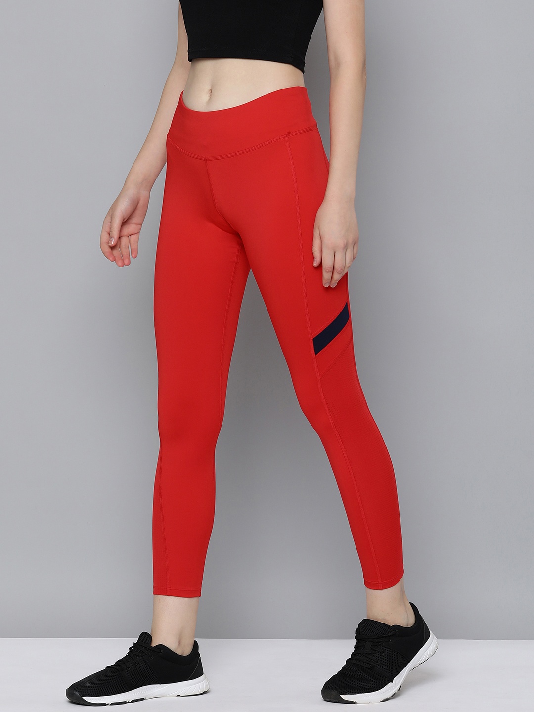 

Reebok Women Solid Ankle Length Sports Tights, Red