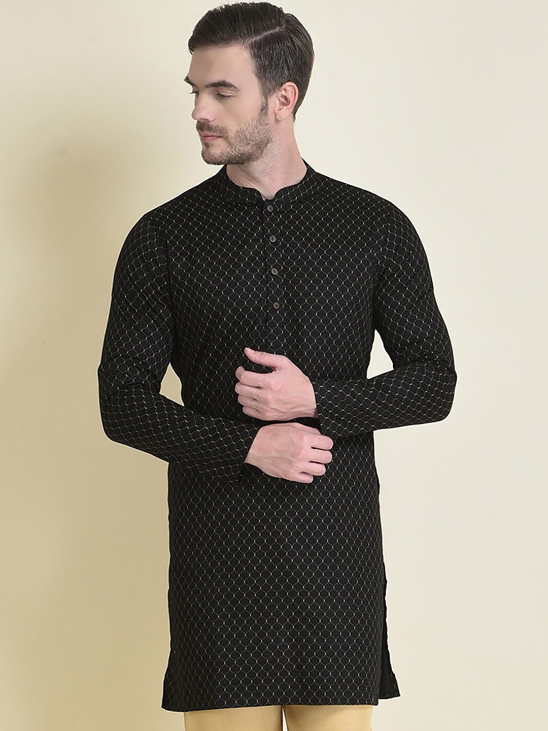 

DEYANN Ethnic Motifs Printed Printed Mandarin Collar Kurta with Pyjamas, Black