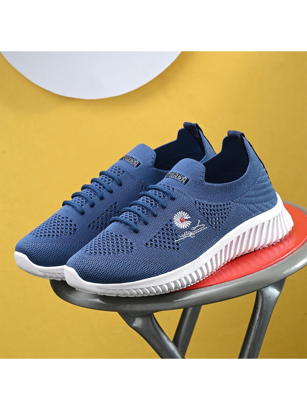 

KRAASA Women Lace-Ups Non-Marking Running Sports Shoes, Navy blue