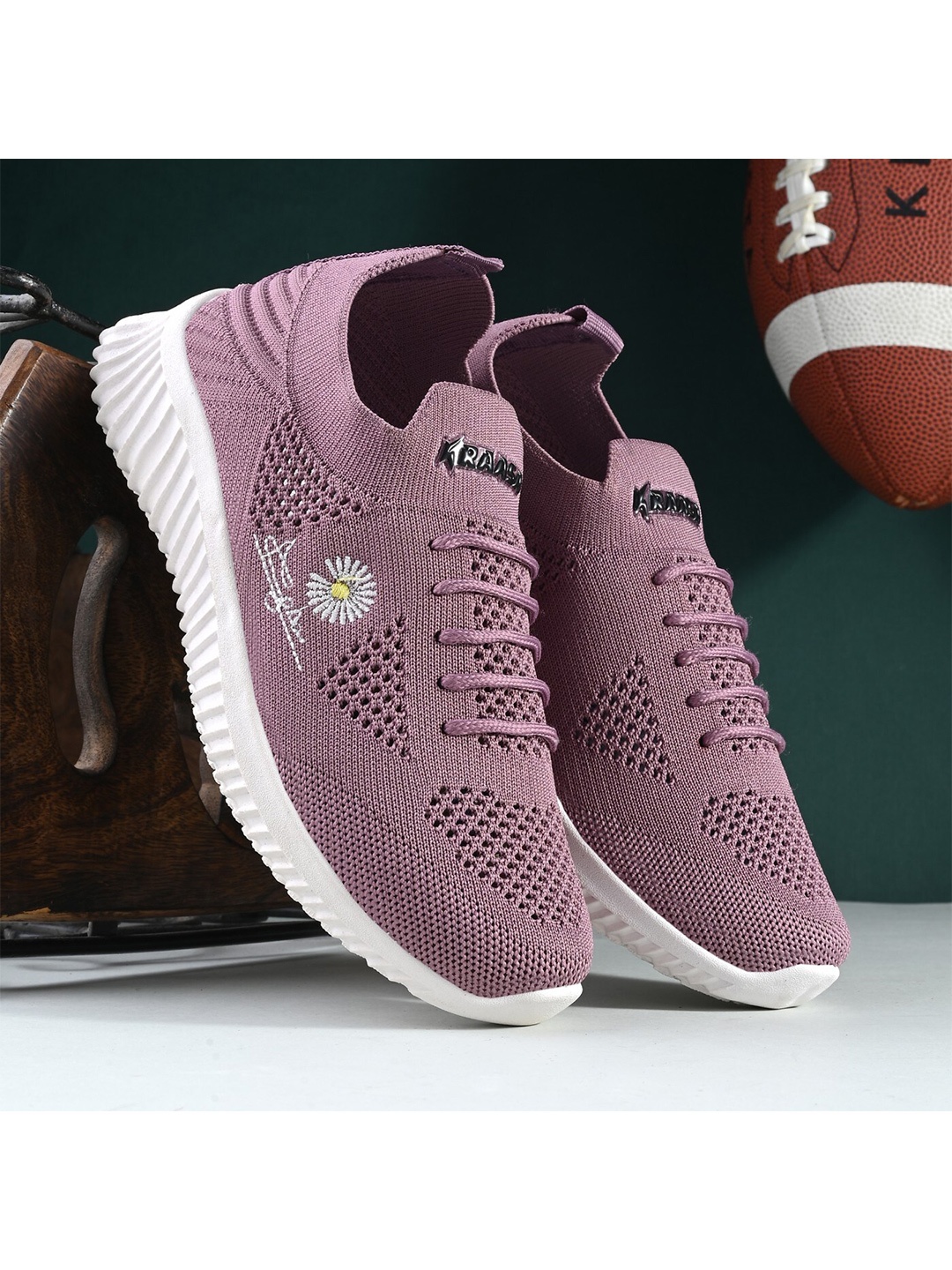 

KRAASA Women Lace-Ups Non-Marking Running Sports Shoes, Mauve