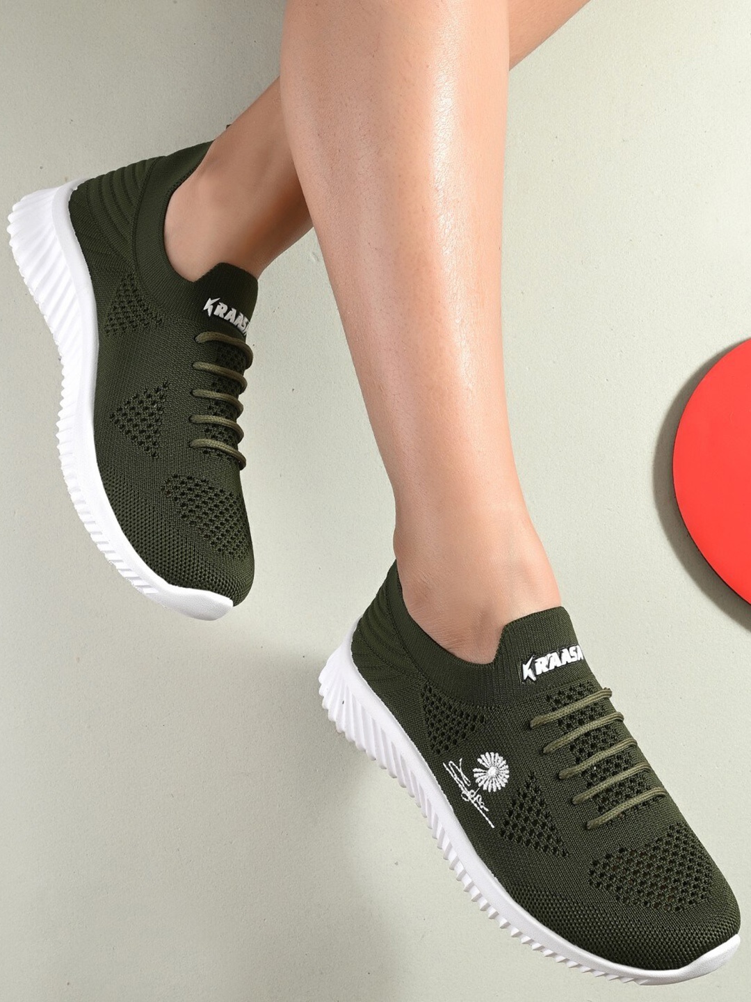 

KRAASA Women Lace-Ups Non-Marking Running Sports Shoes, Olive