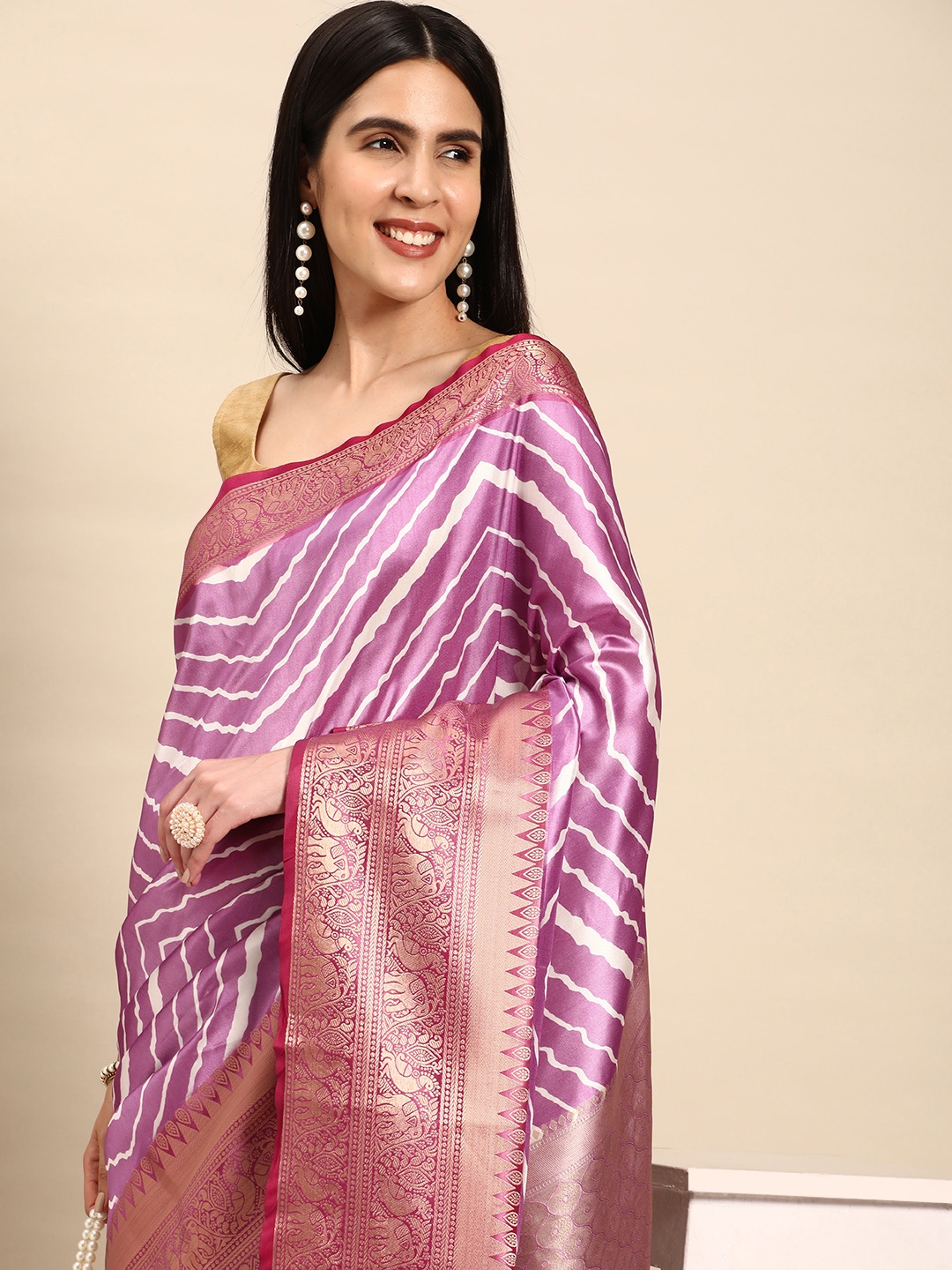 

VASTRANAND Leheriya Printed Zari Silk Blend Banarasi Saree, Lavender