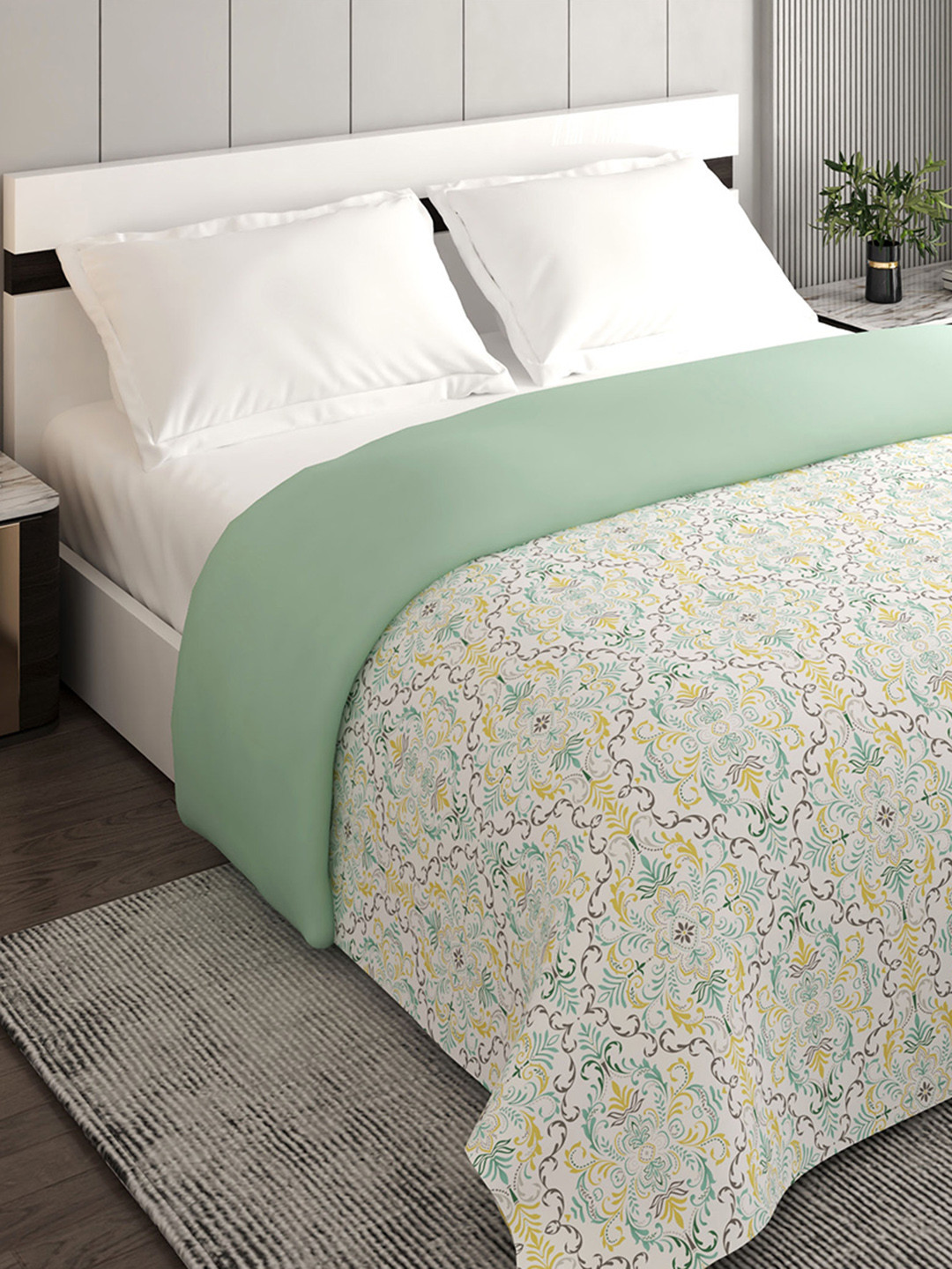 

Home Centre White & Green Ethnic Motifs Summer 150 GSM Cotton Double Bed Comforter