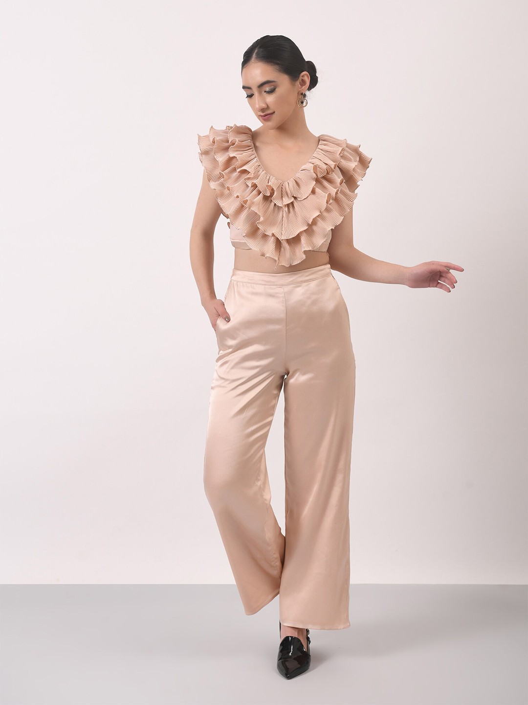 

ATTIC SALT V-Neck Sleeveless Ruffles Satin Crop Top, Brown