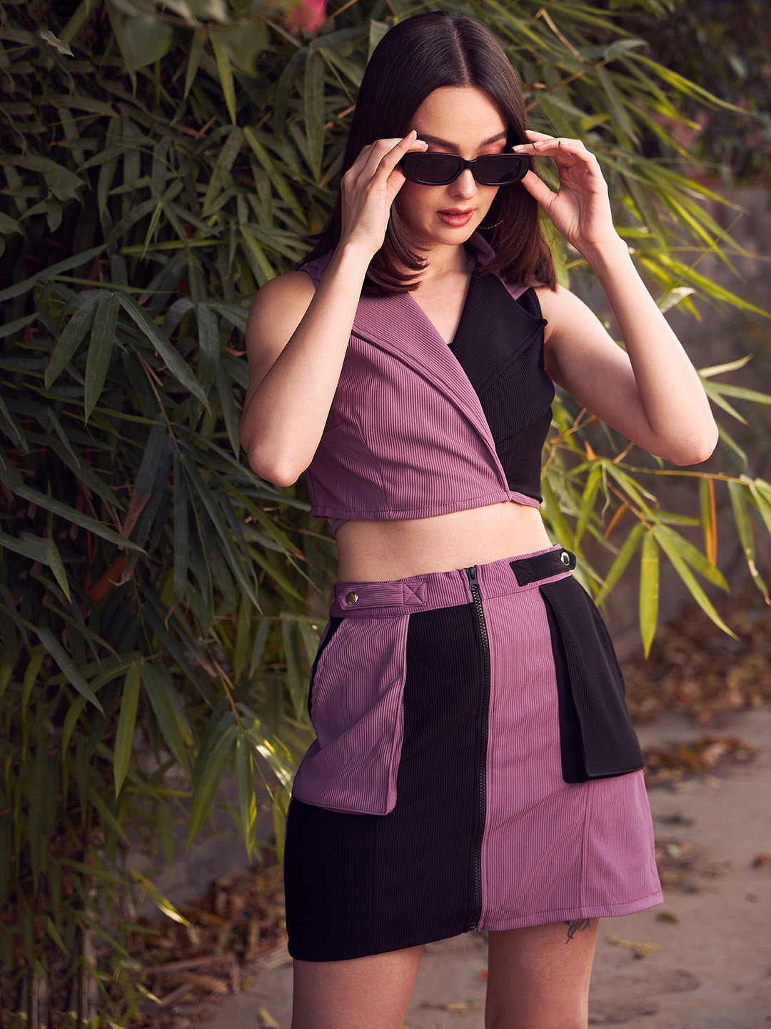 

KASSUALLY Women Colourblocked Single Breasted Cropped Casual Blazer, Mauve
