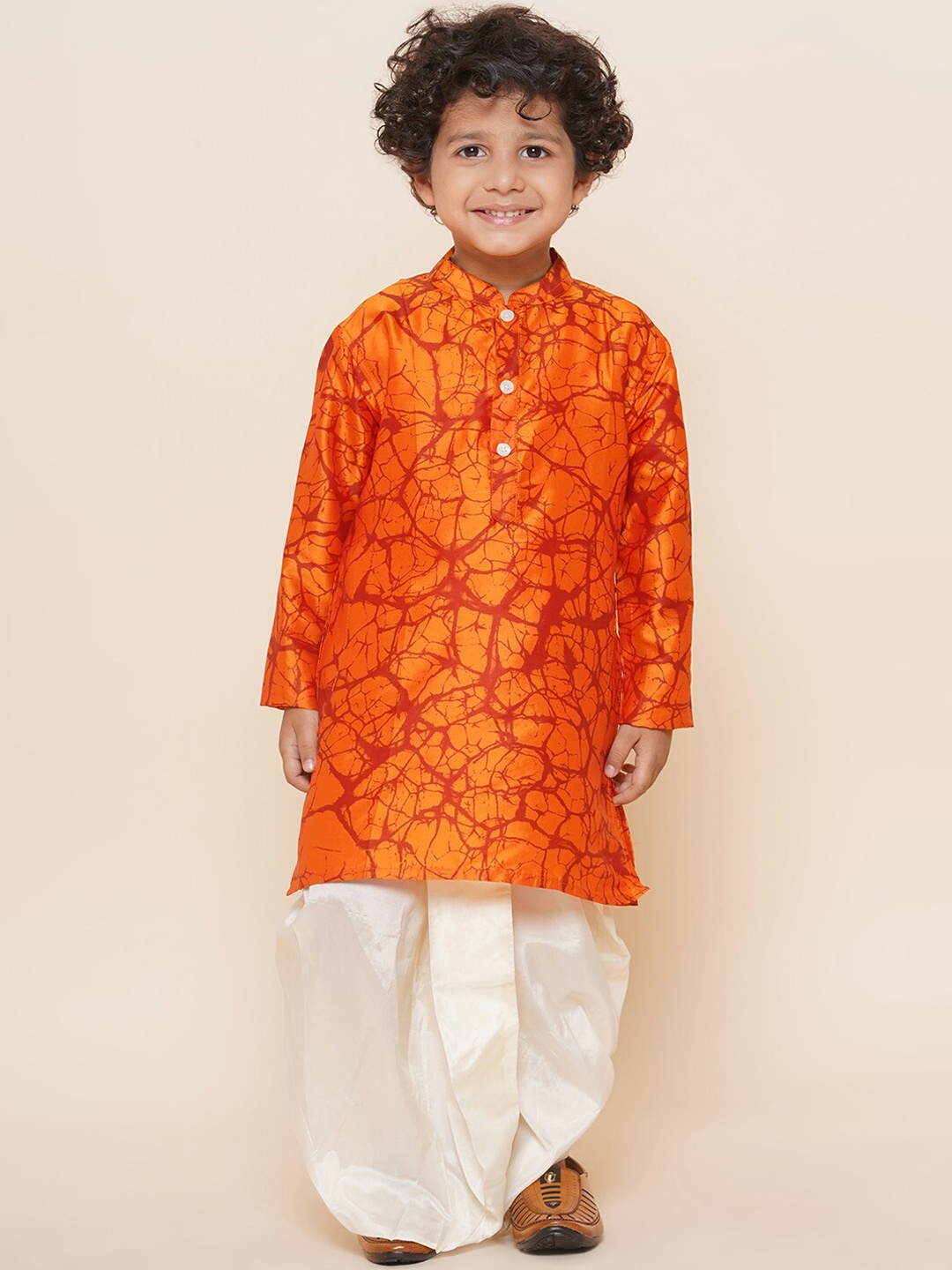 

Sethukrishna Boys Mandarin Collar Abstract Printed Kurta with Dhoti Pants, Orange