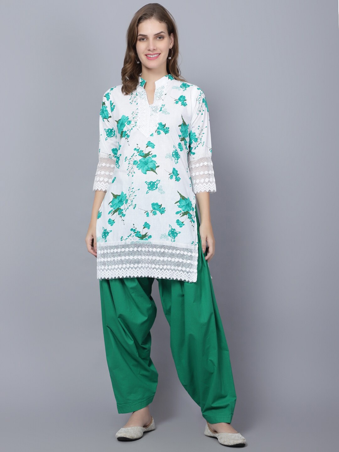 

Trendzmy Floral Printed Pure Cotton Kurti, Green
