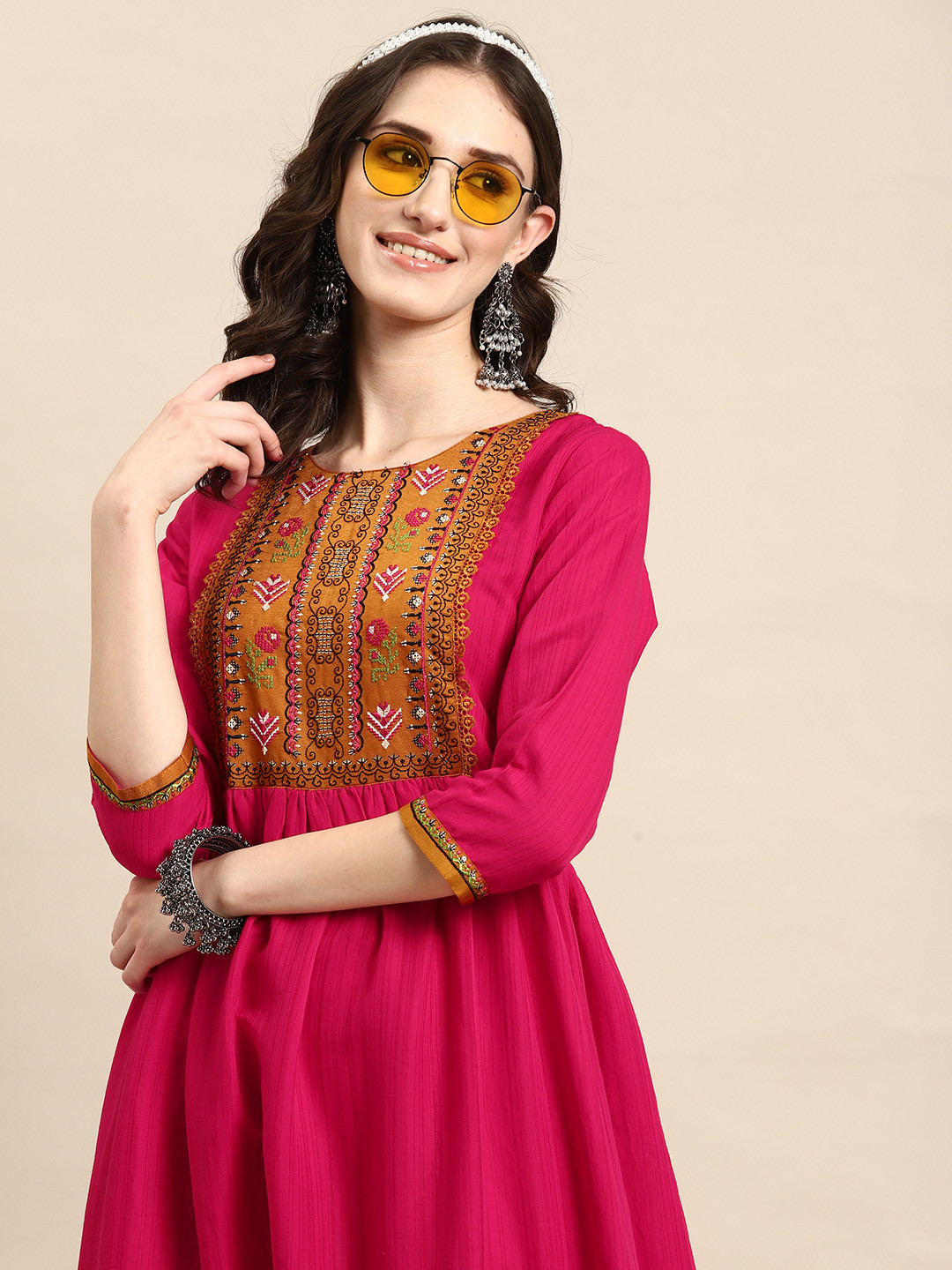

Sangria Women Yoke Design Embroidered Sequinned Kurta with Trousers, Pink