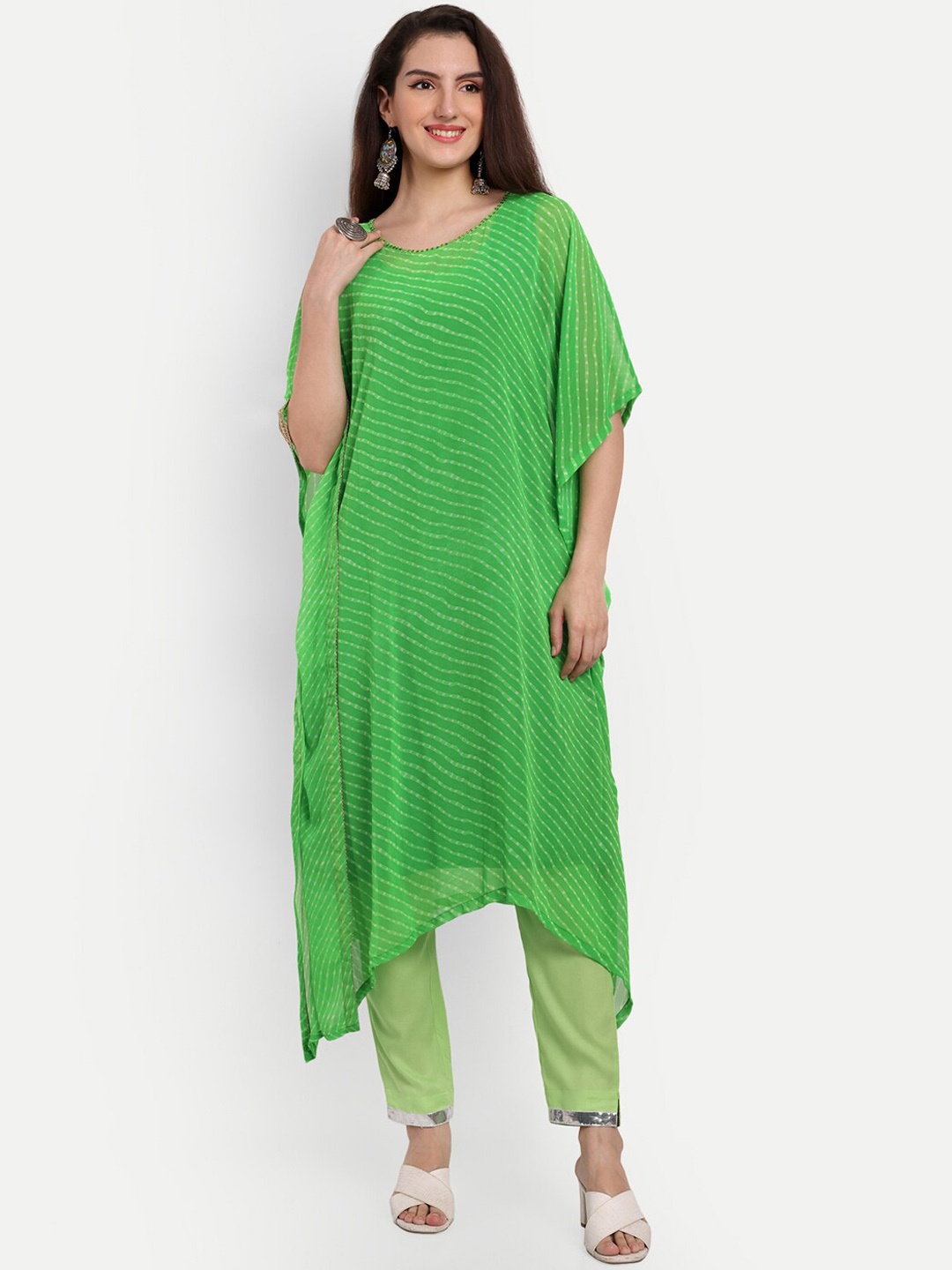 

KASHEEDA Leheriya Printed Asymmetric Georgette Kaftan Kurta, Green