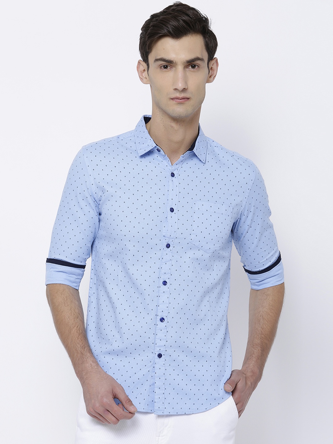 

Black coffee Men Blue Slim Fit Printed Casual Shirt