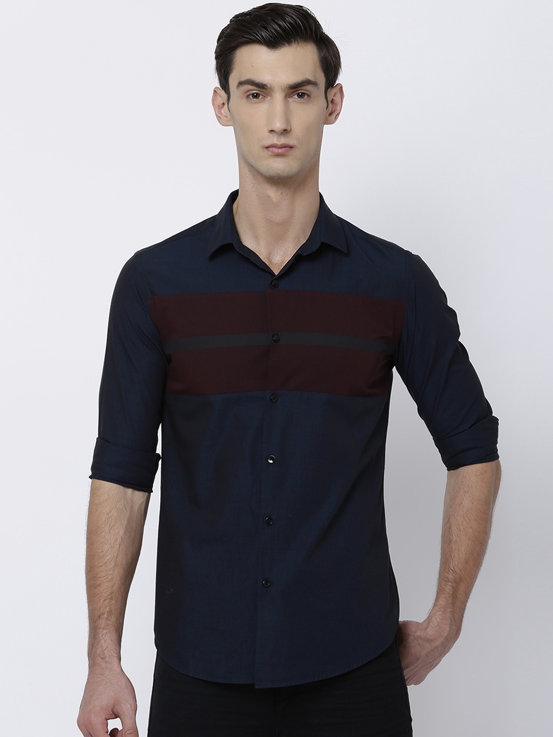

Black coffee Men Navy Blue Slim Fit Solid Casual Shirt