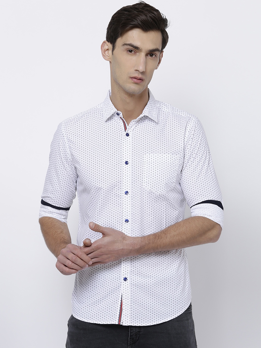 

Black coffee Men White Slim Fit Printed Casual Shirt