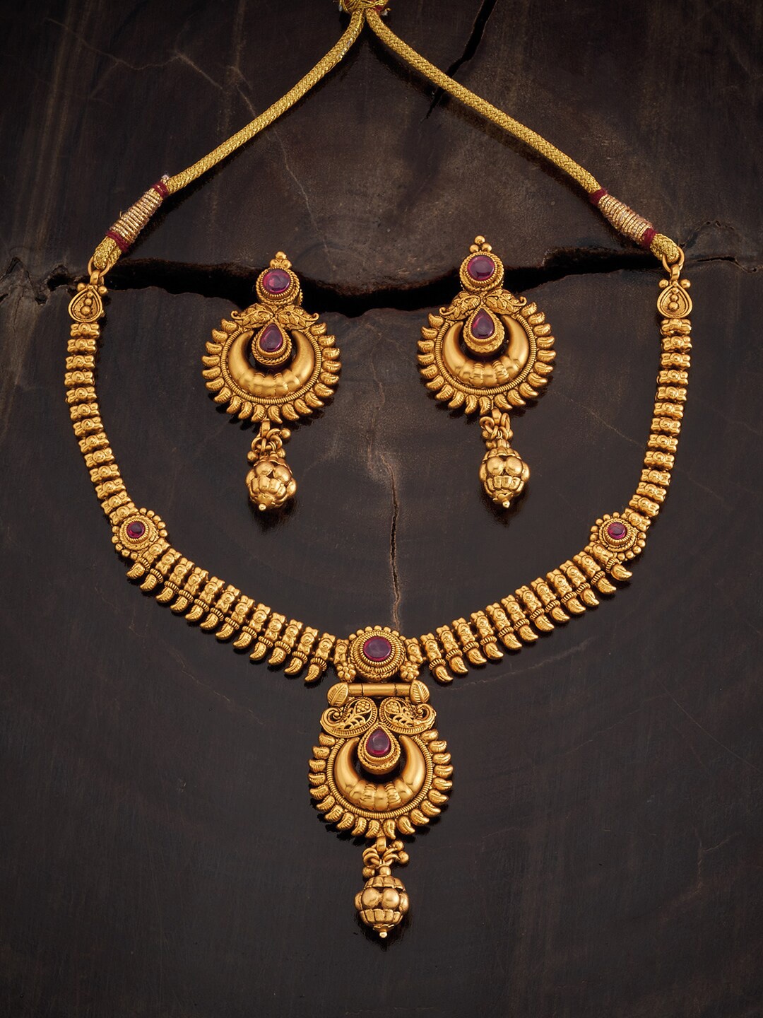 

Kushal's Fashion Jewellery Stone-Studded & Beaded Jewellery Set, Gold