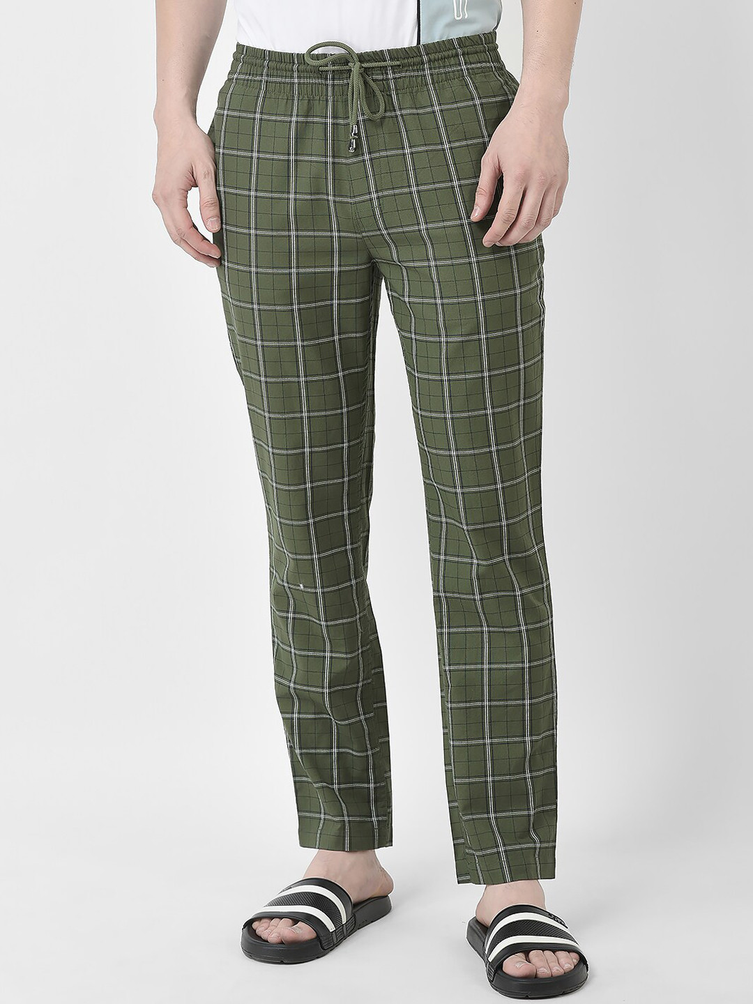 

Crimsoune Club Men Checked Pure Cotton Lounge Pant, Green